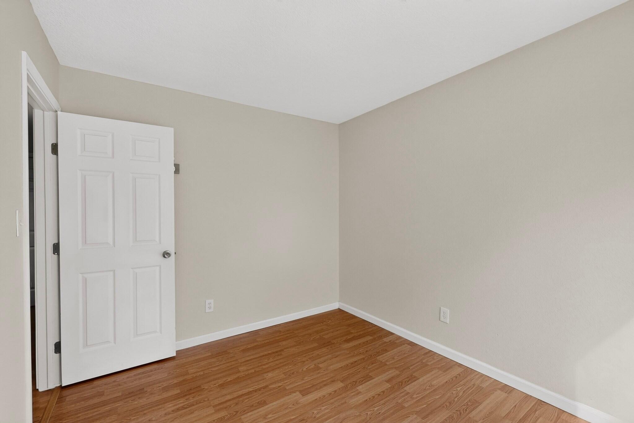 Photo 11 — 1801 Jeffrey Road NE