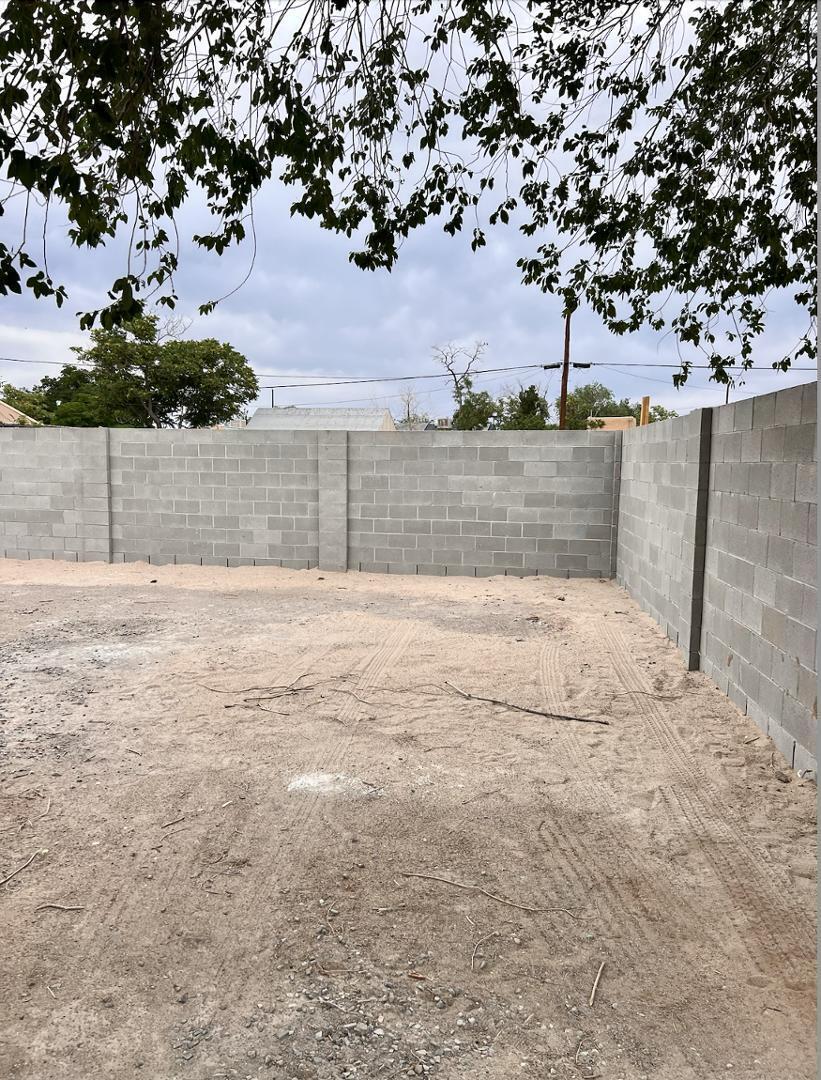 Photo 6 — 615 Candelaria Road NW
