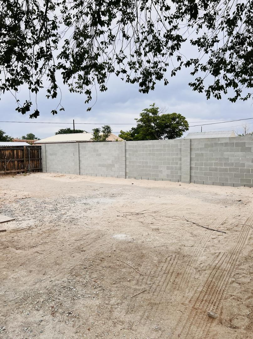 Photo 5 — 615 Candelaria Road NW