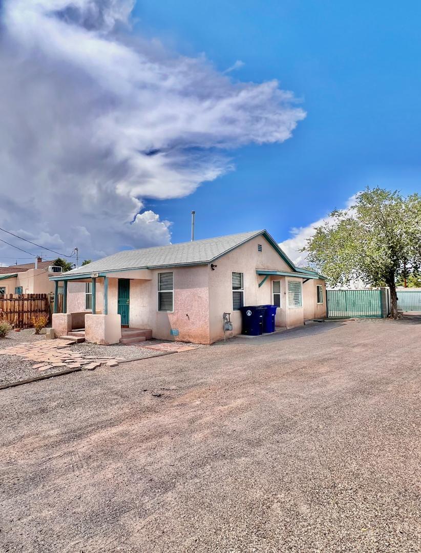Photo 2 — 615 Candelaria Road NW