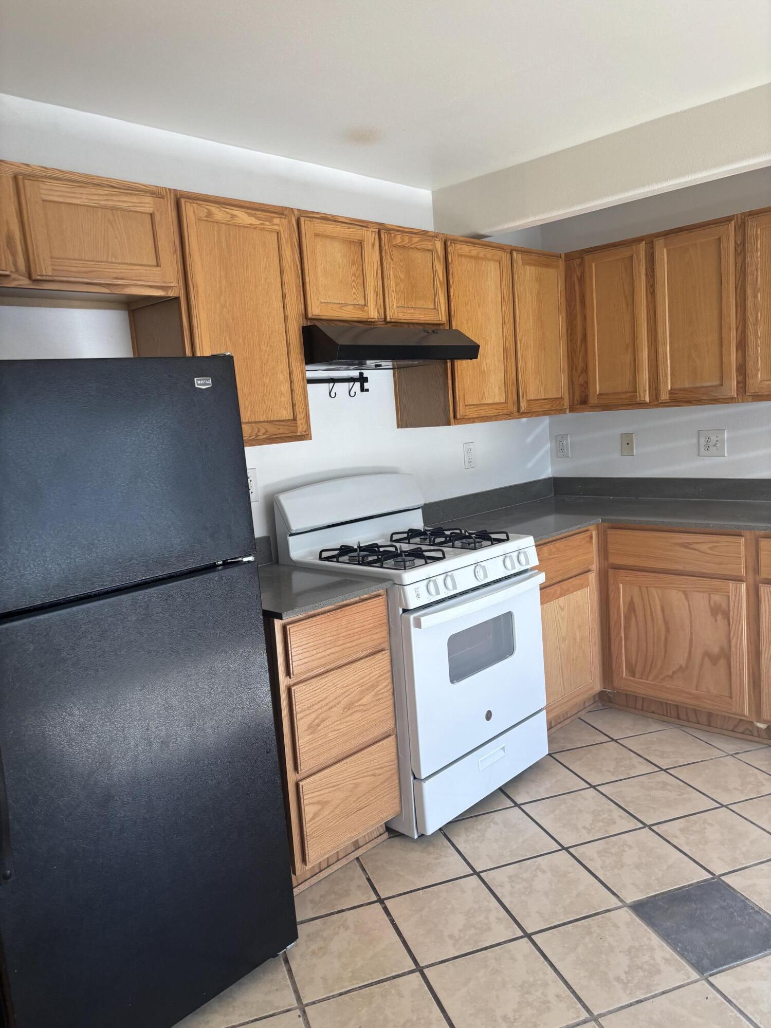 Photo 20 — 615 Candelaria Road NW