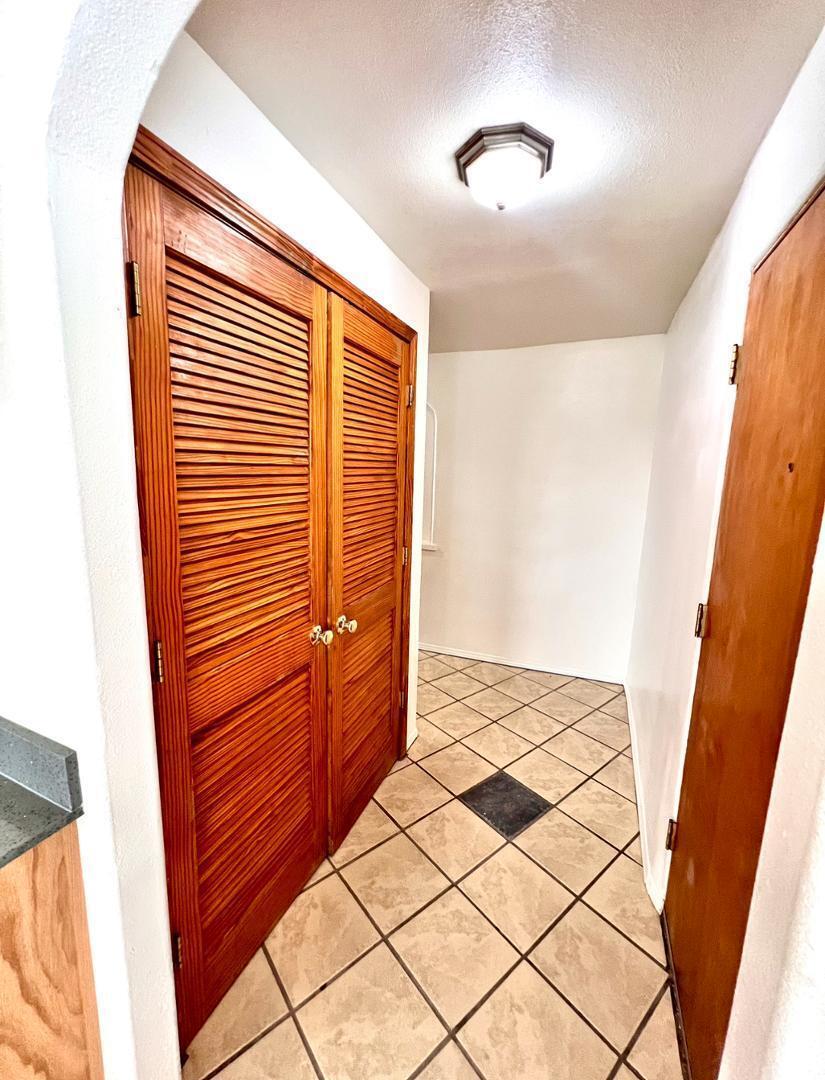 Photo 18 — 615 Candelaria Road NW