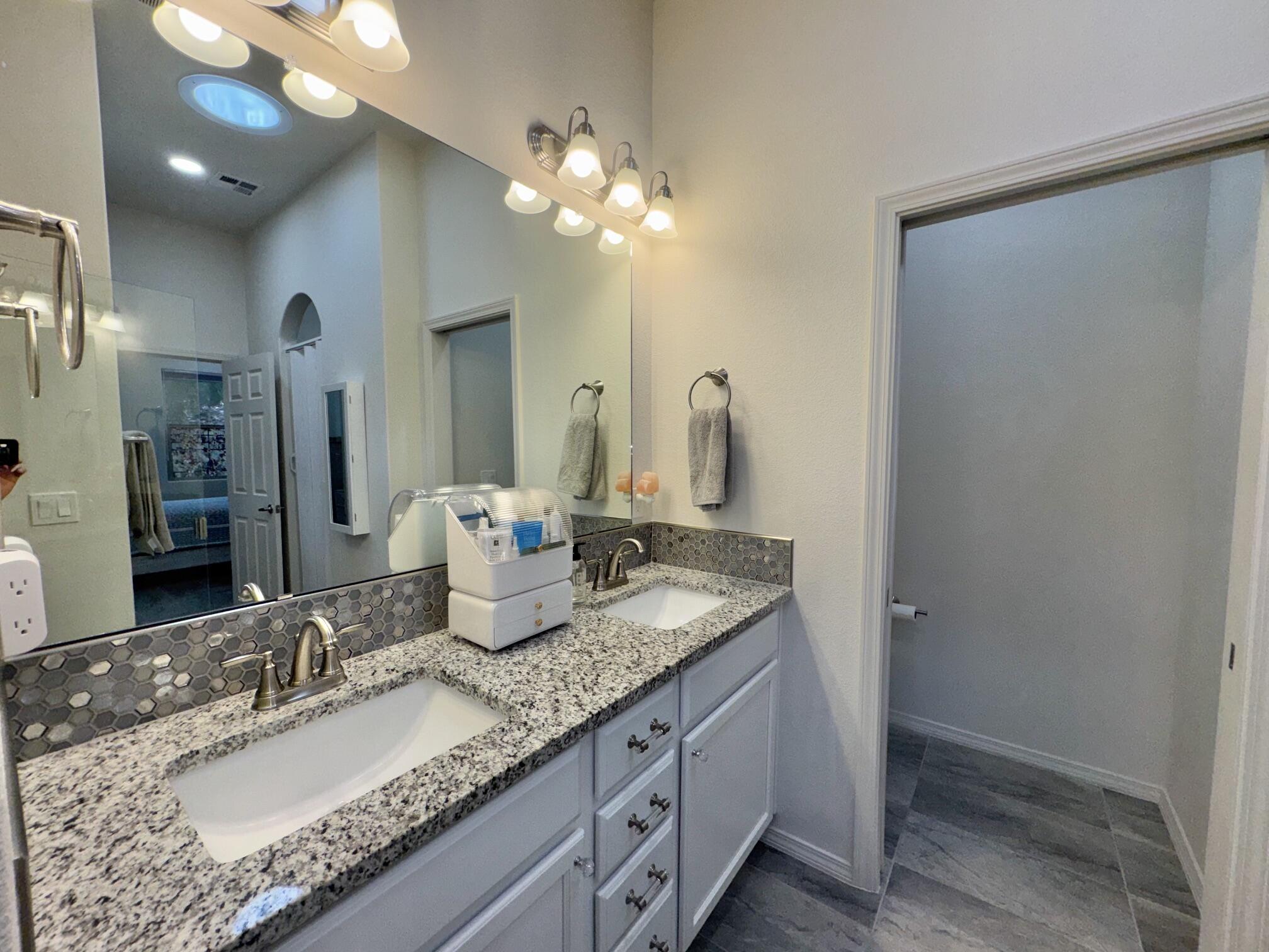 Photo 20 — 3245 Oakmount Drive SE