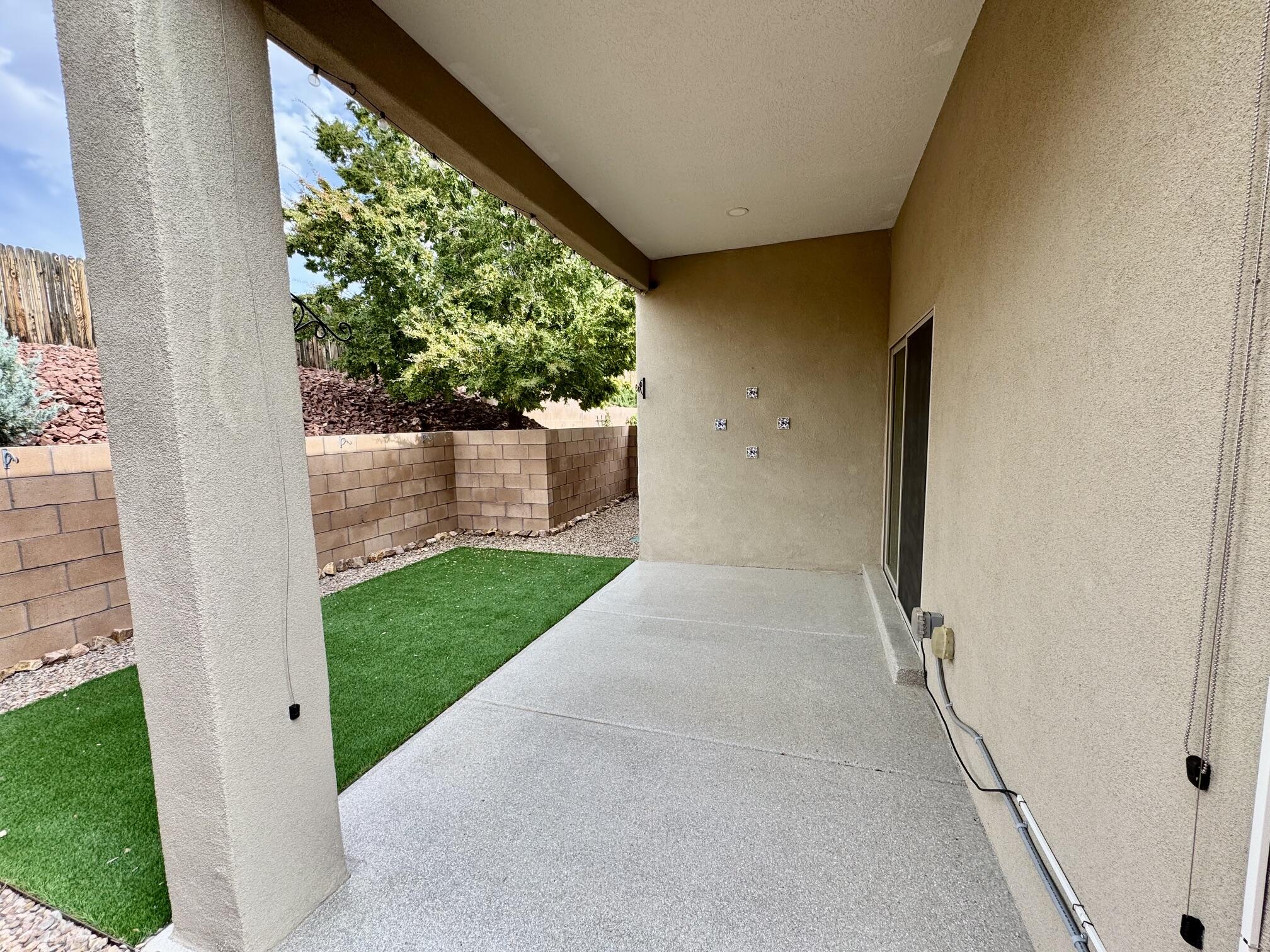 Photo 5 — 3245 Oakmount Drive SE