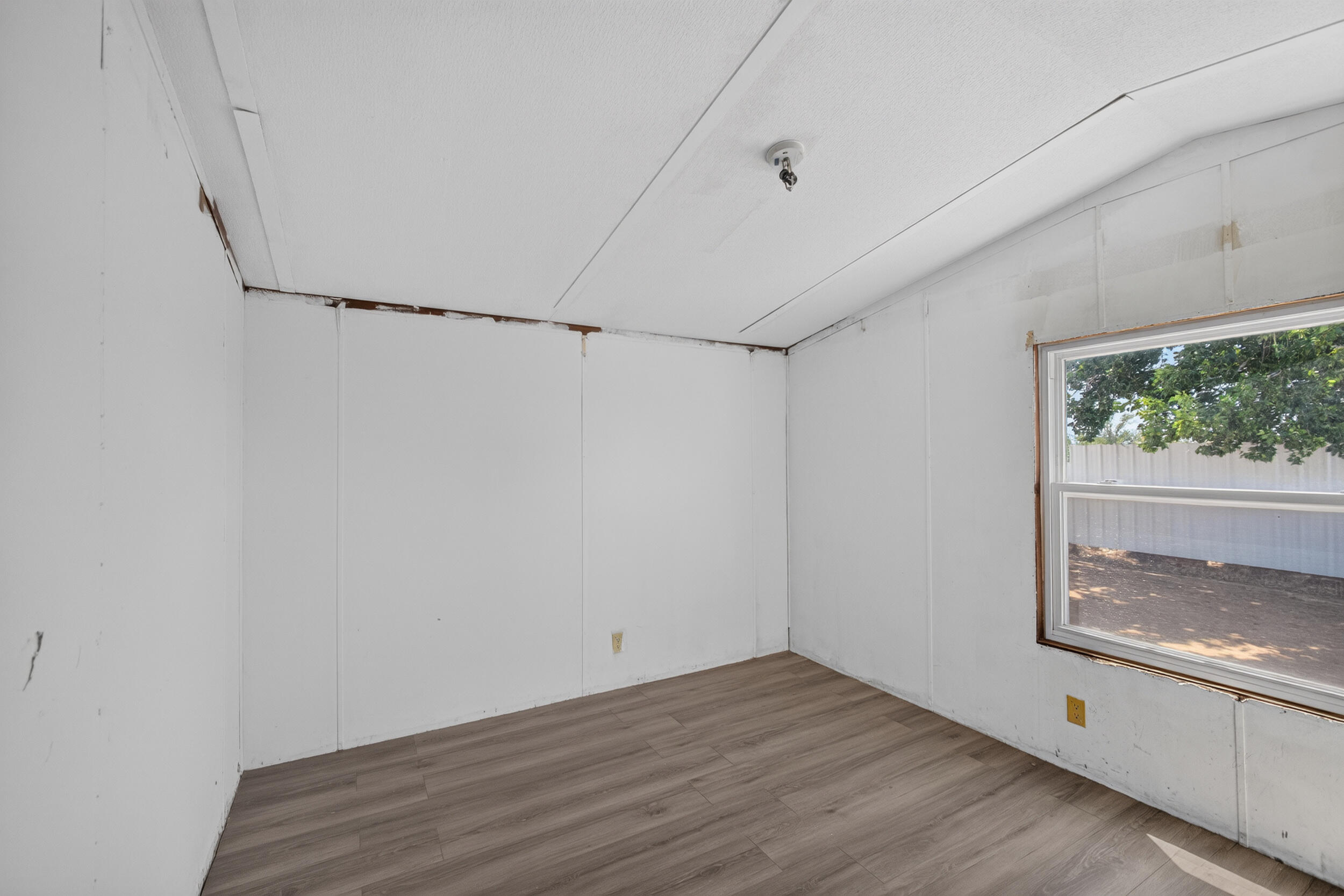 Photo 17 — 1 La Sierra Lane