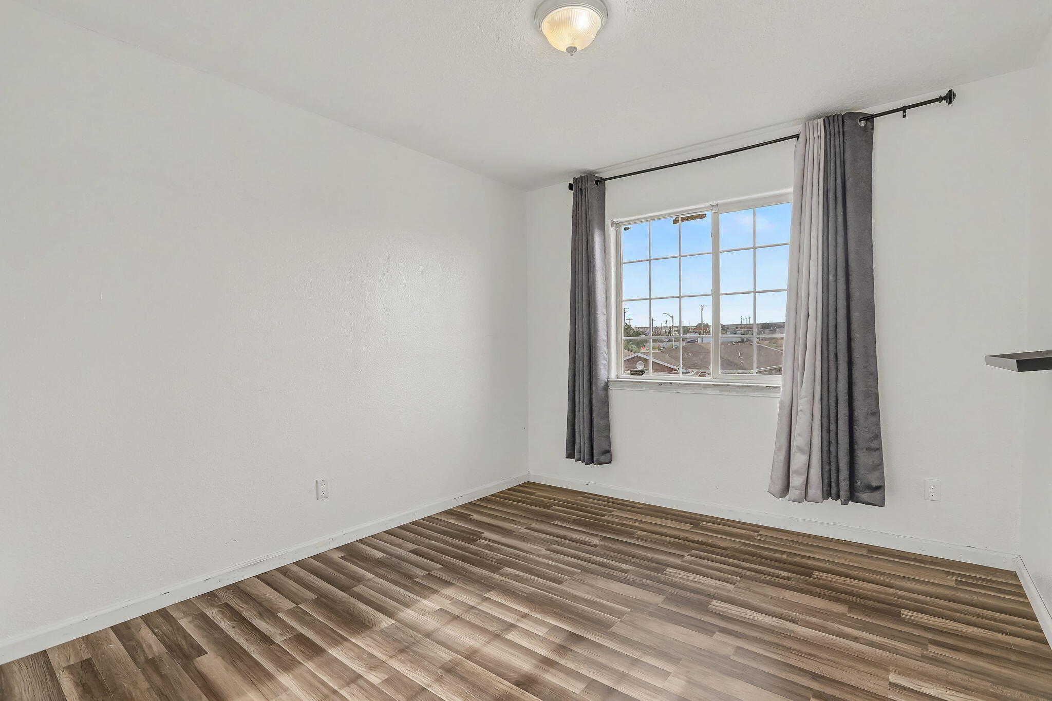 Photo 19 — 500 Elohim Court NW