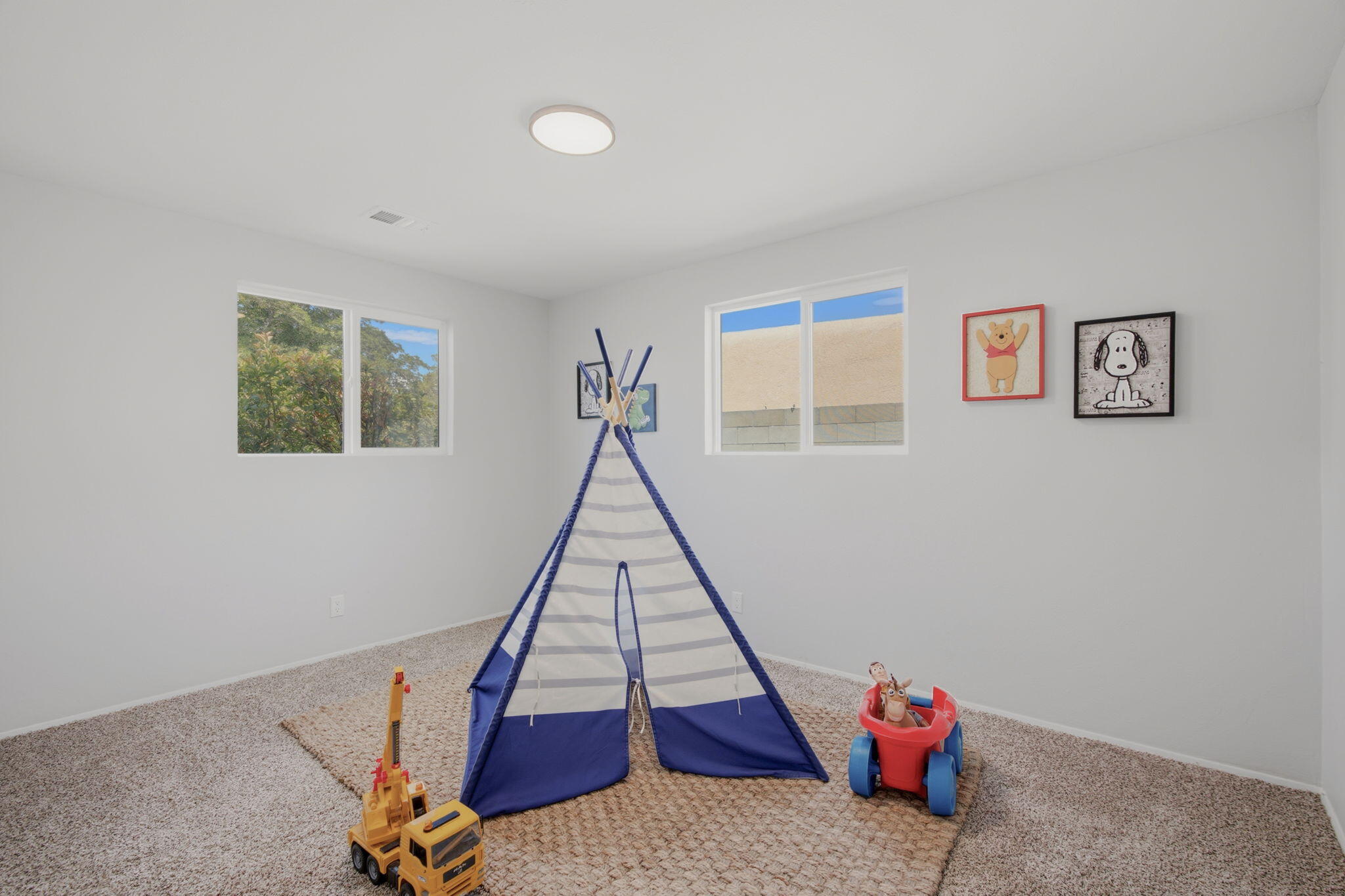 Photo 19 — 1520 Martha Street NE