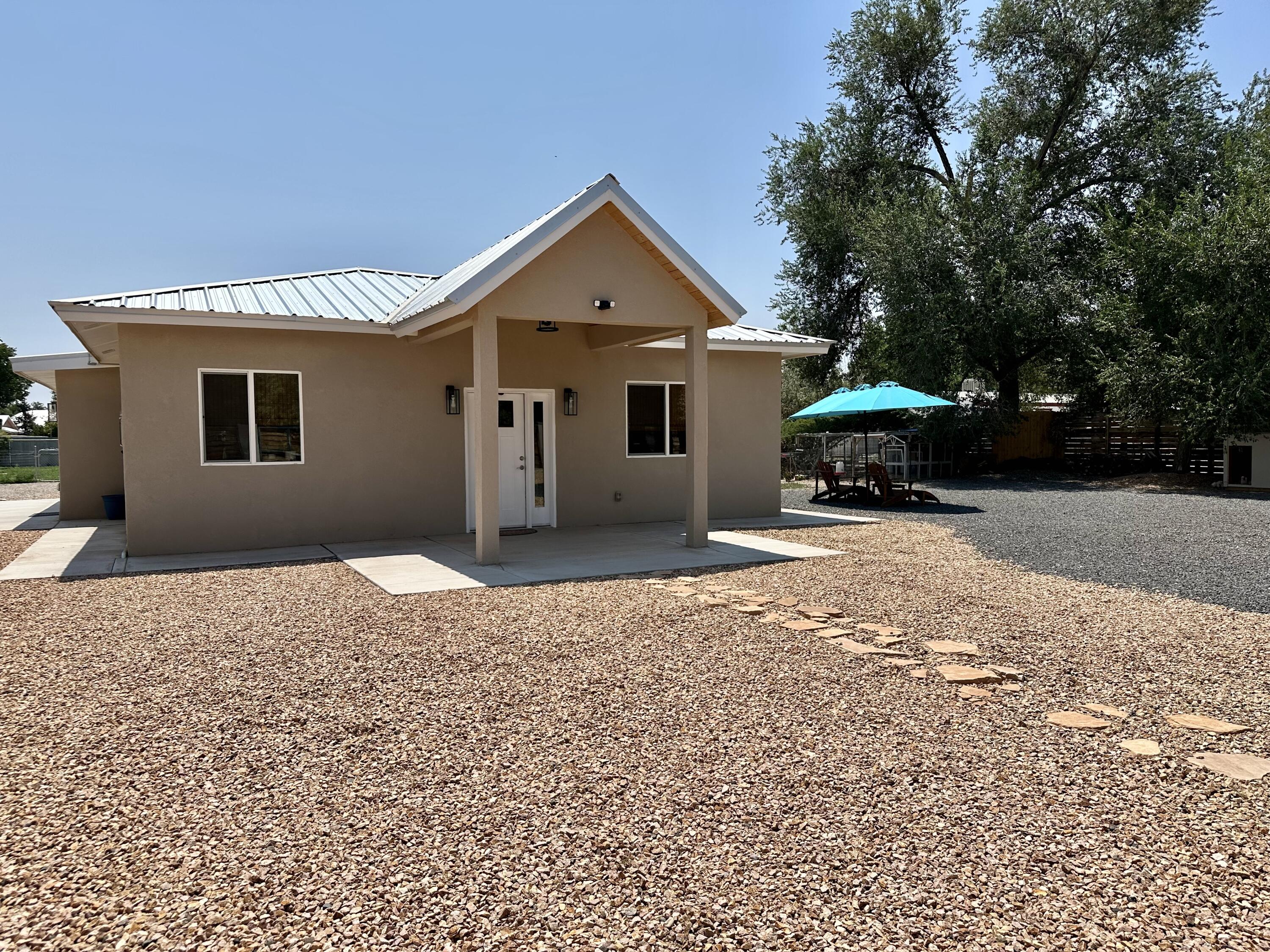 6 Adobe Lane, Peralta, NM 87042