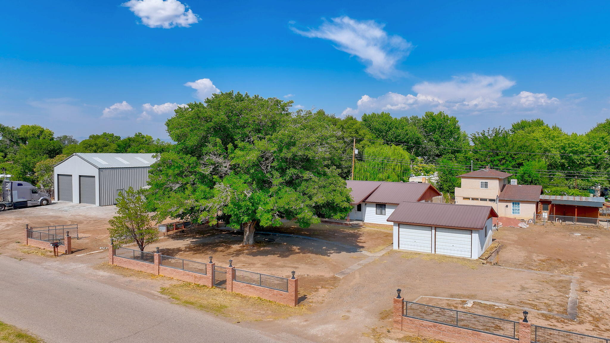 Photo 7 — 330 Sego Lily Street