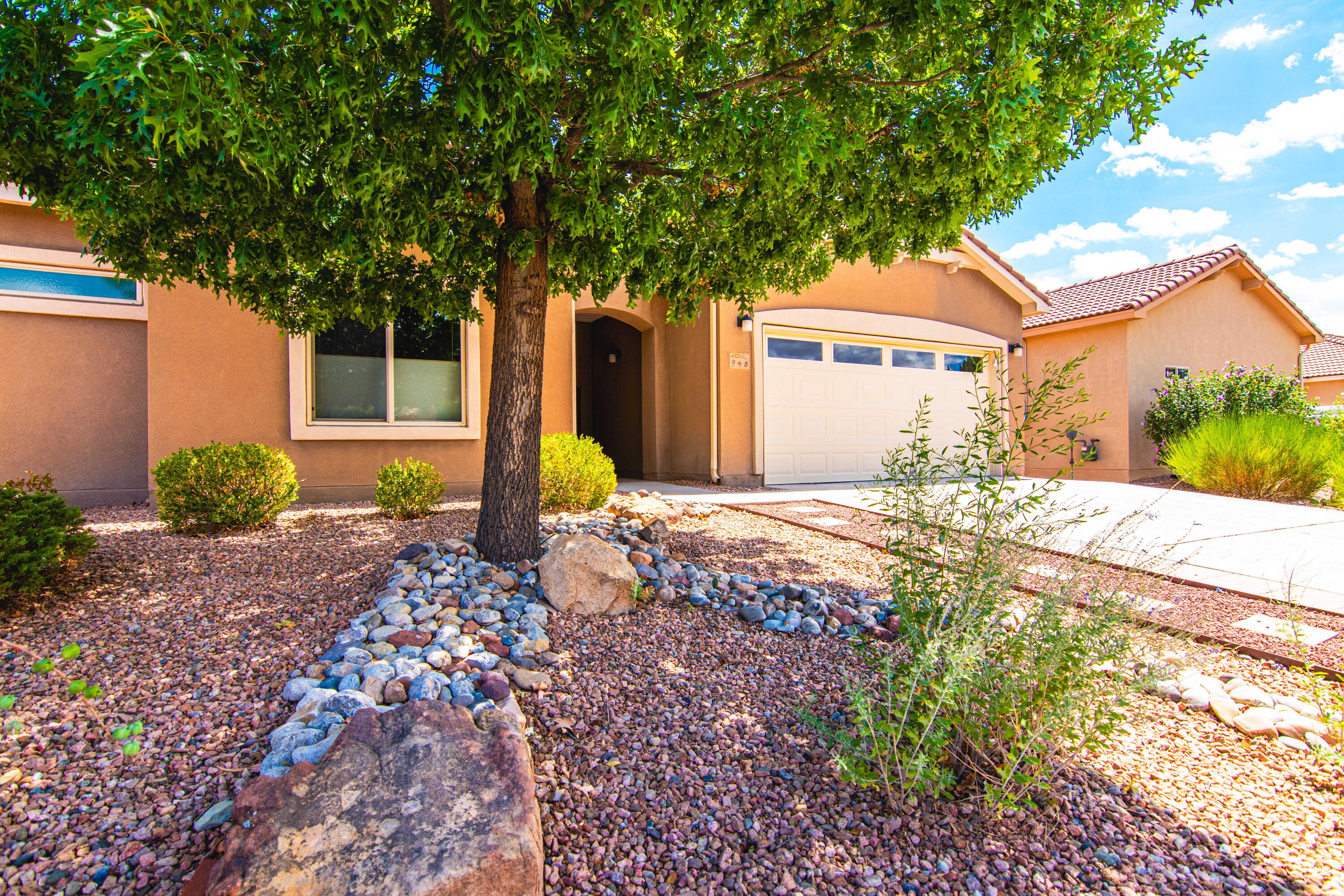 948 Evening Primrose Lane, Bernalillo, NM 87004