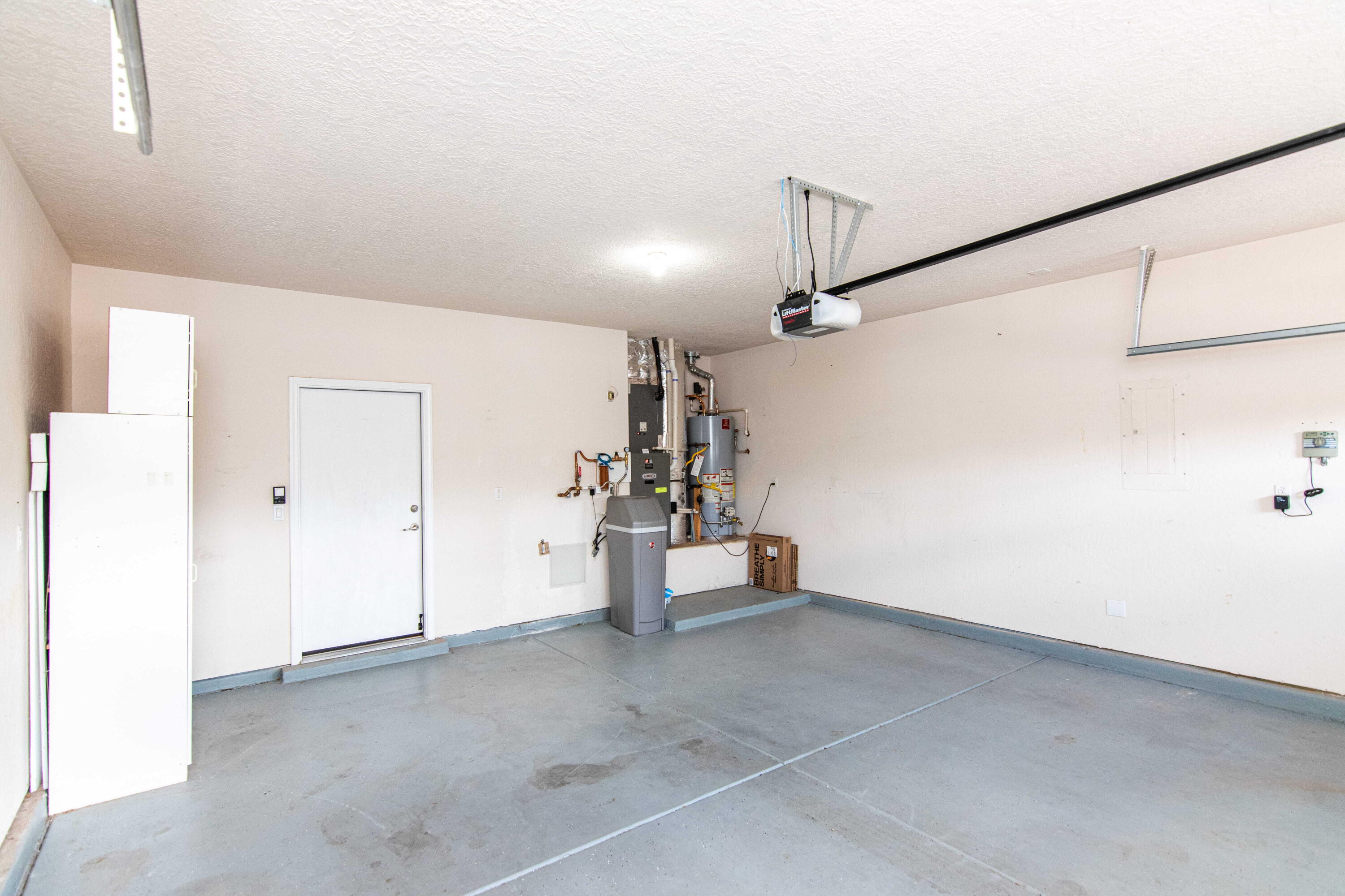Photo 19 — 948 Evening Primrose Lane