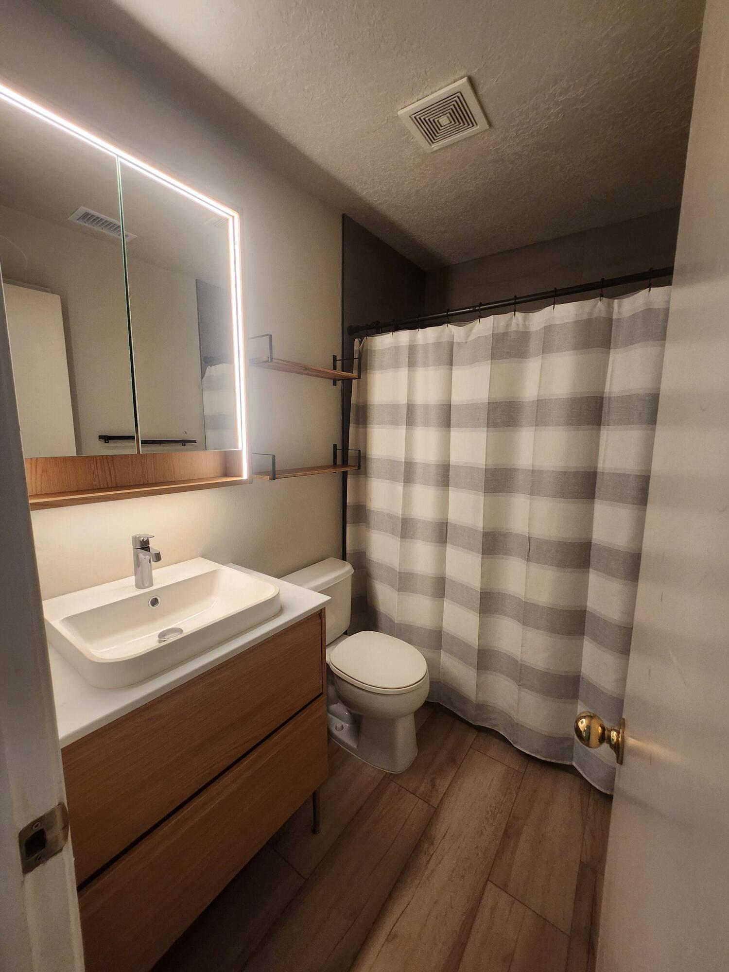 Photo 5 — 6715 Silkwood Avenue NW