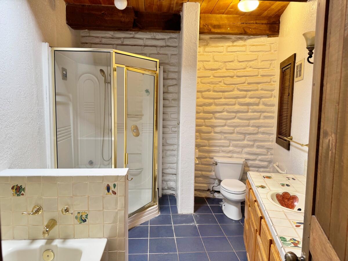 Photo 17 — 931 Camino Ranchitos NW