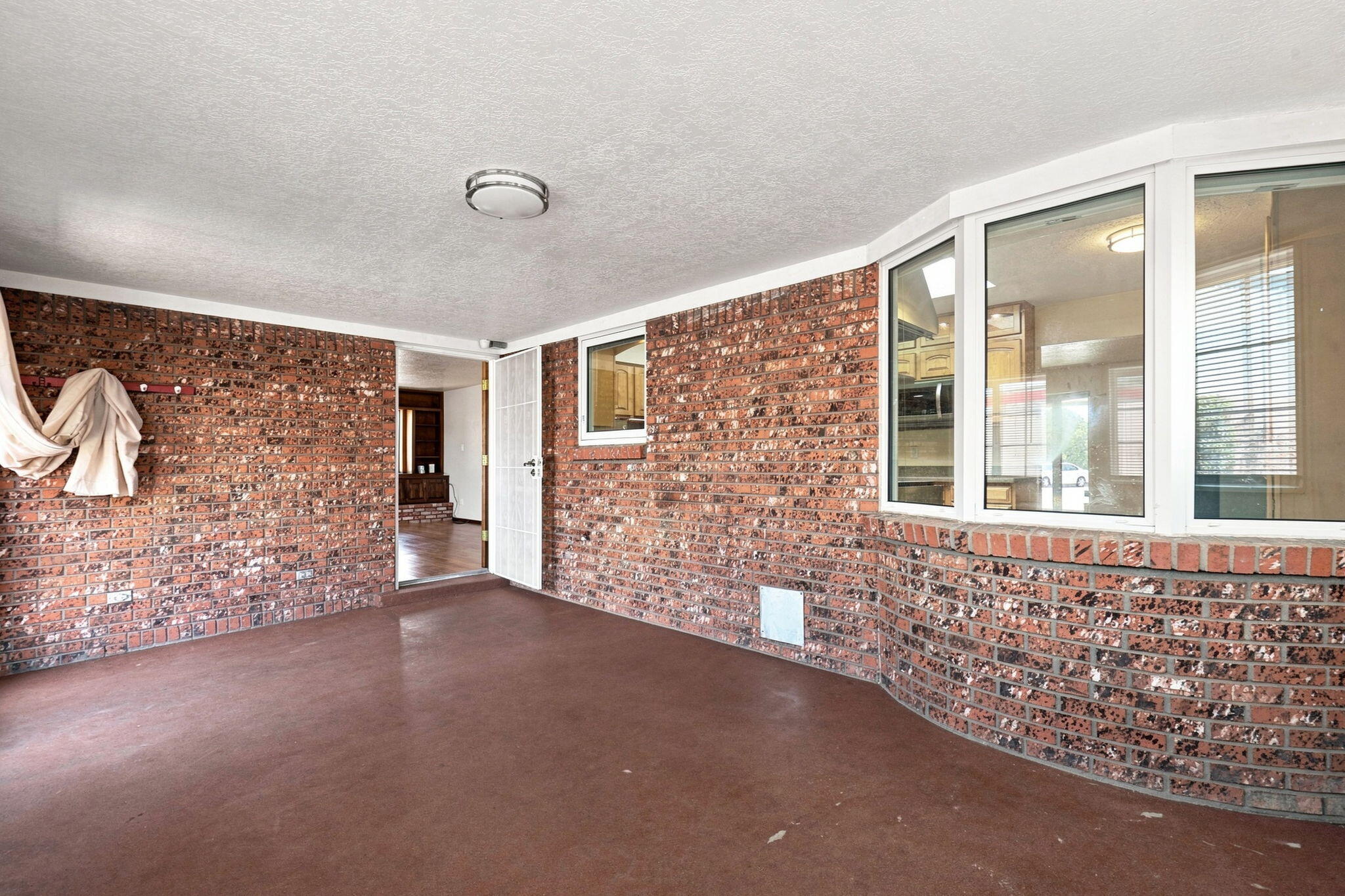 Photo 10 — 1301 Ridgecrest Loop SE