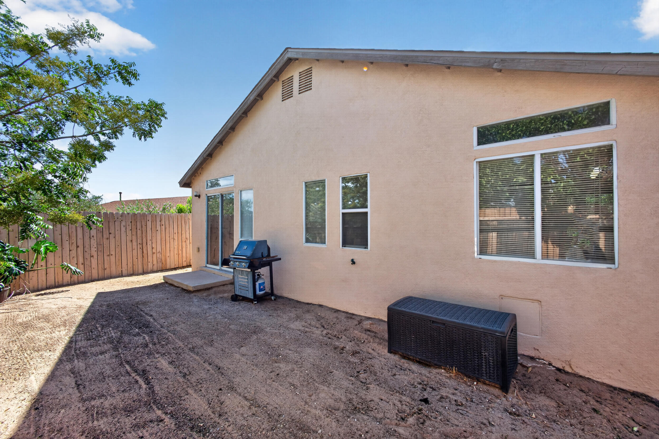 Photo 5 — 632 Saddle Blanket Trail SW