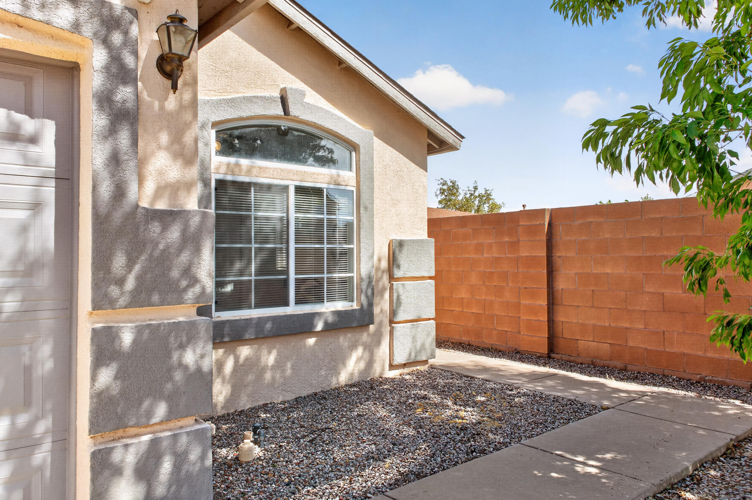 Photo 4 — 632 Saddle Blanket Trail SW