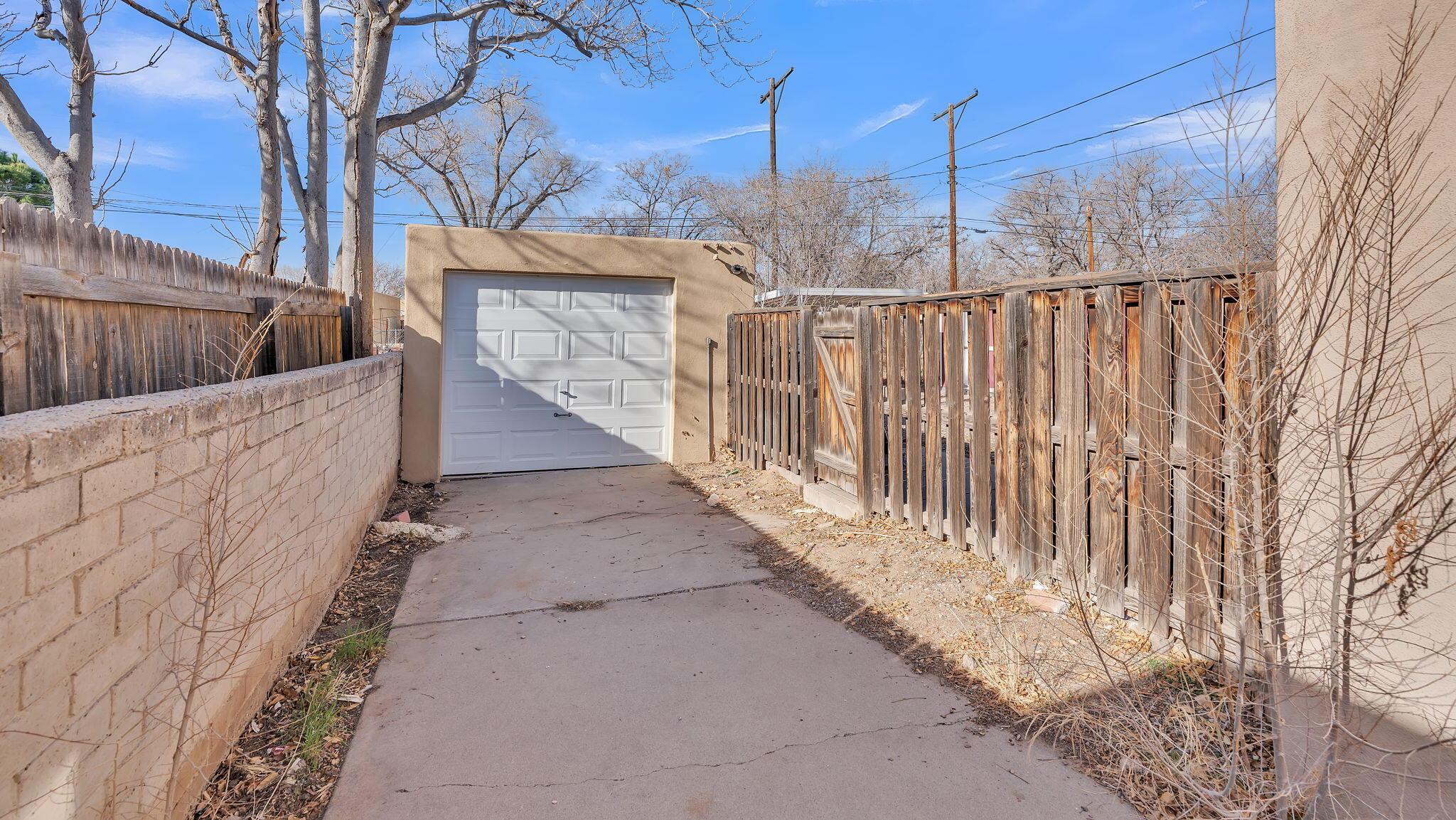 Photo 13 — 405 Carlisle Boulevard SE
