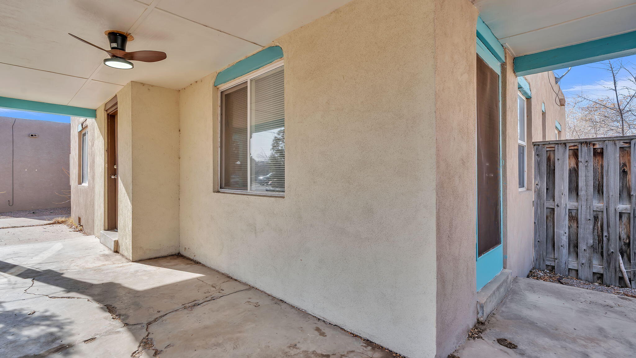 Photo 4 — 405 Carlisle Boulevard SE