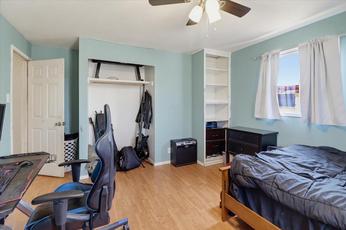 Photo 17 — 2326 Stevens Drive NE