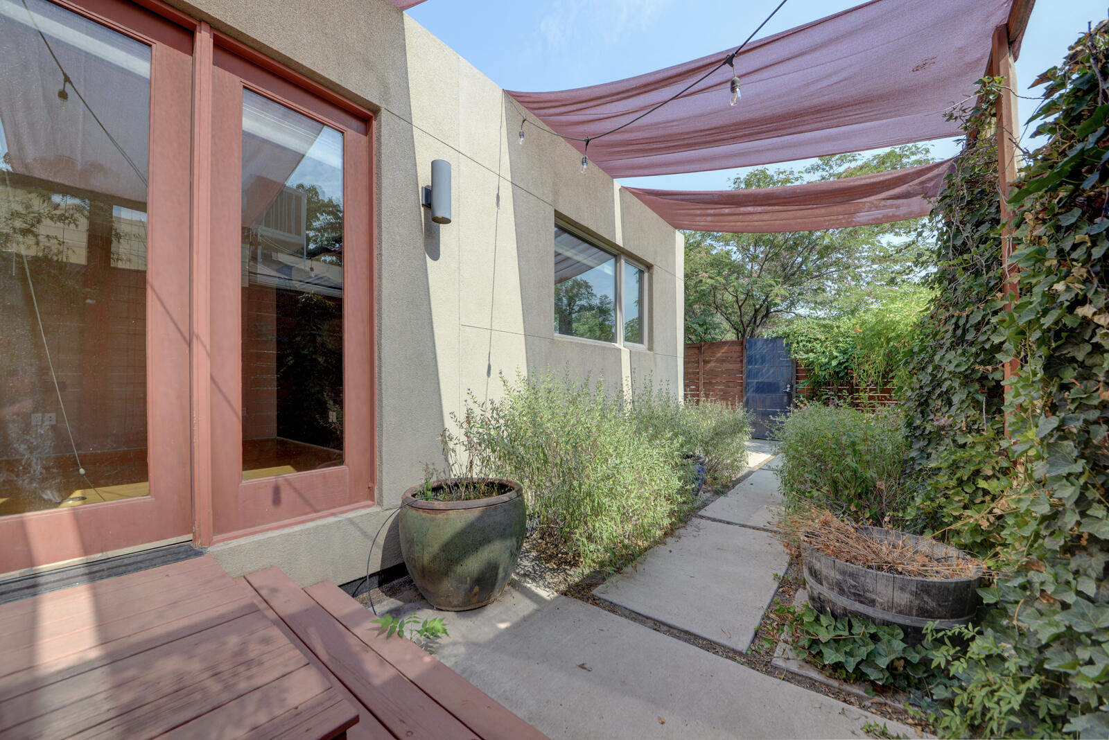 Photo 7 — 1104 Iron Avenue SW