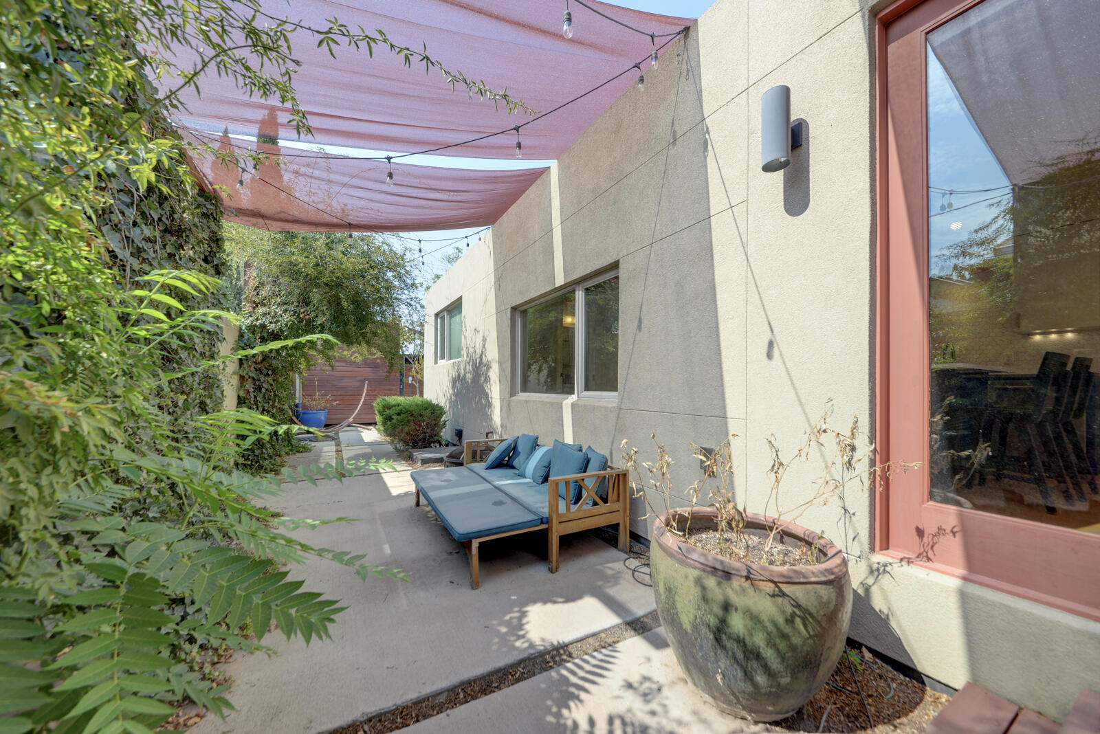 Photo 8 — 1104 Iron Avenue SW