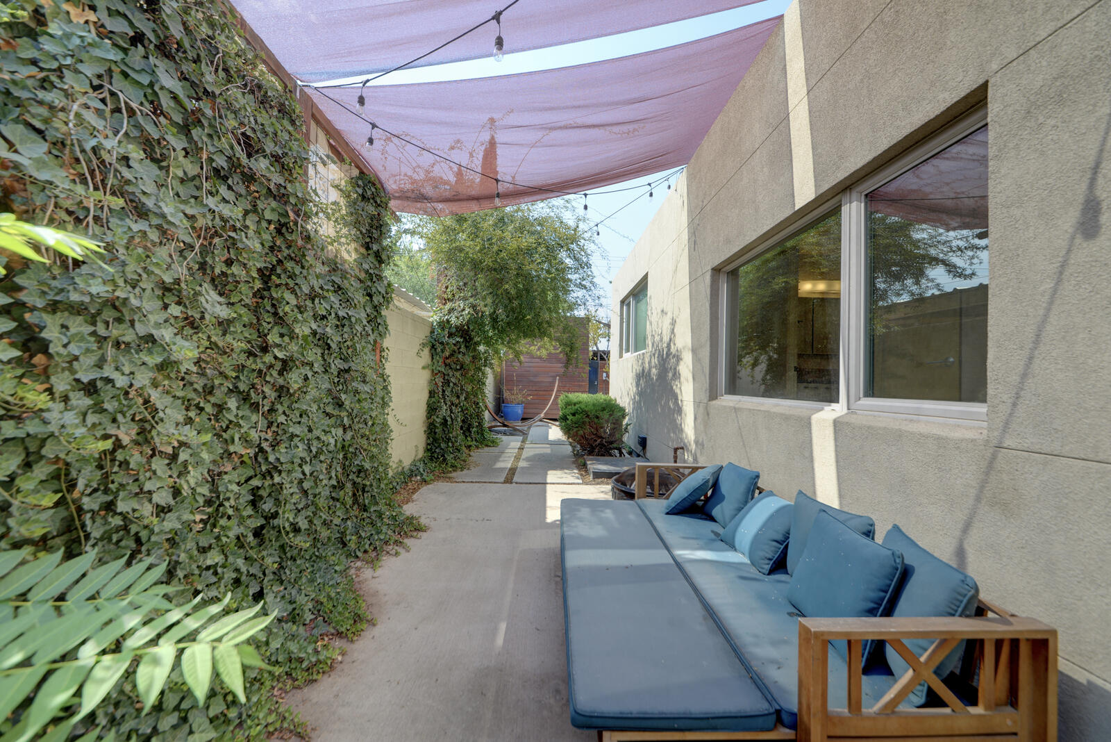 Photo 9 — 1104 Iron Avenue SW