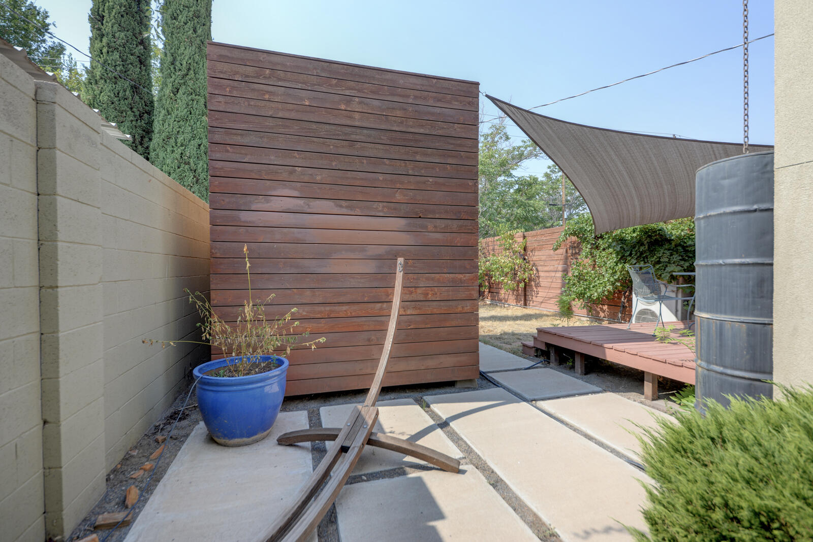 Photo 11 — 1104 Iron Avenue SW