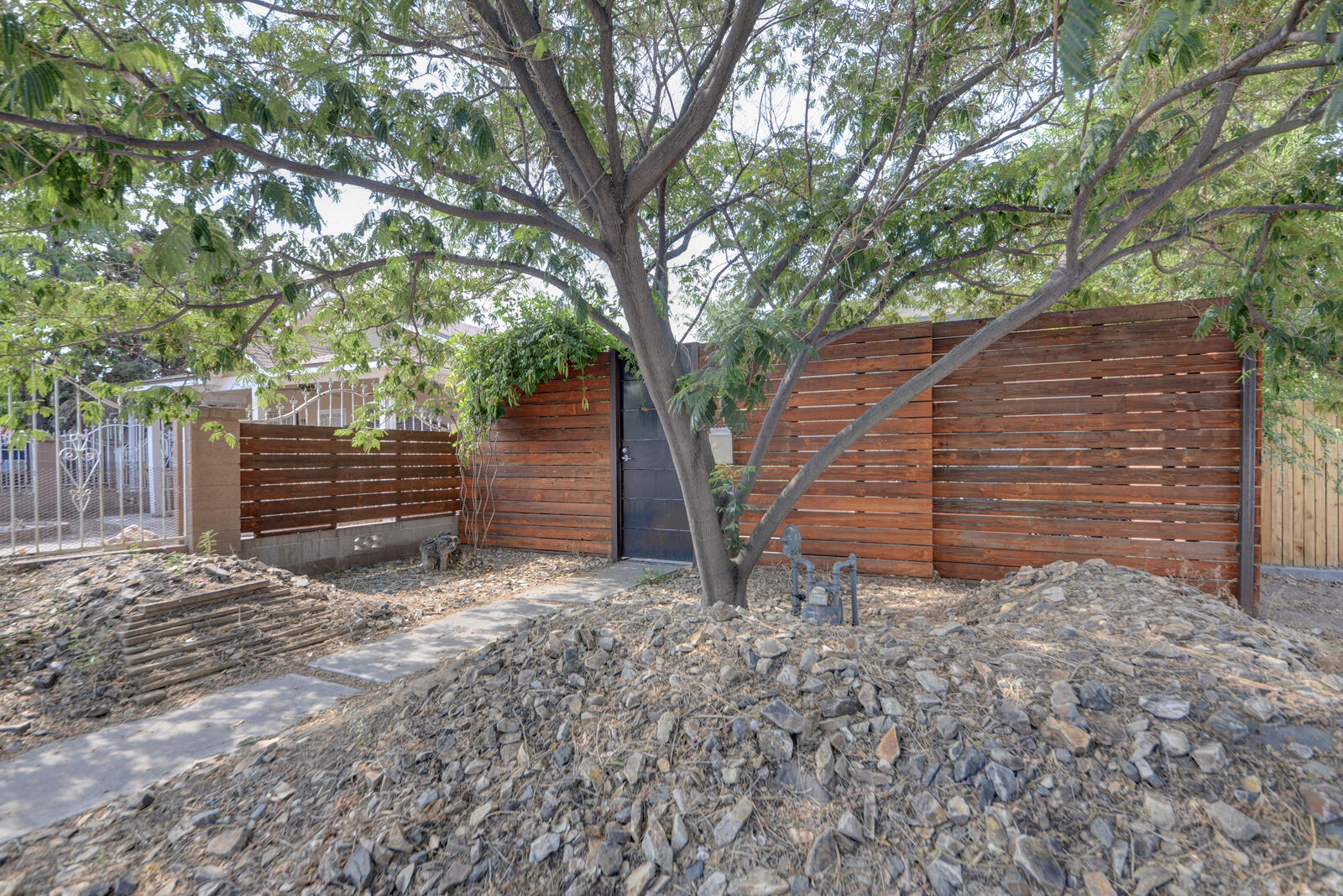 Photo 17 — 1104 Iron Avenue SW