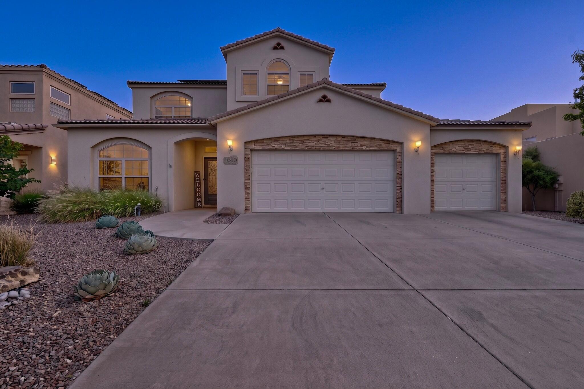 1610 Western Hills Drive SE, Rio Rancho, NM 87124