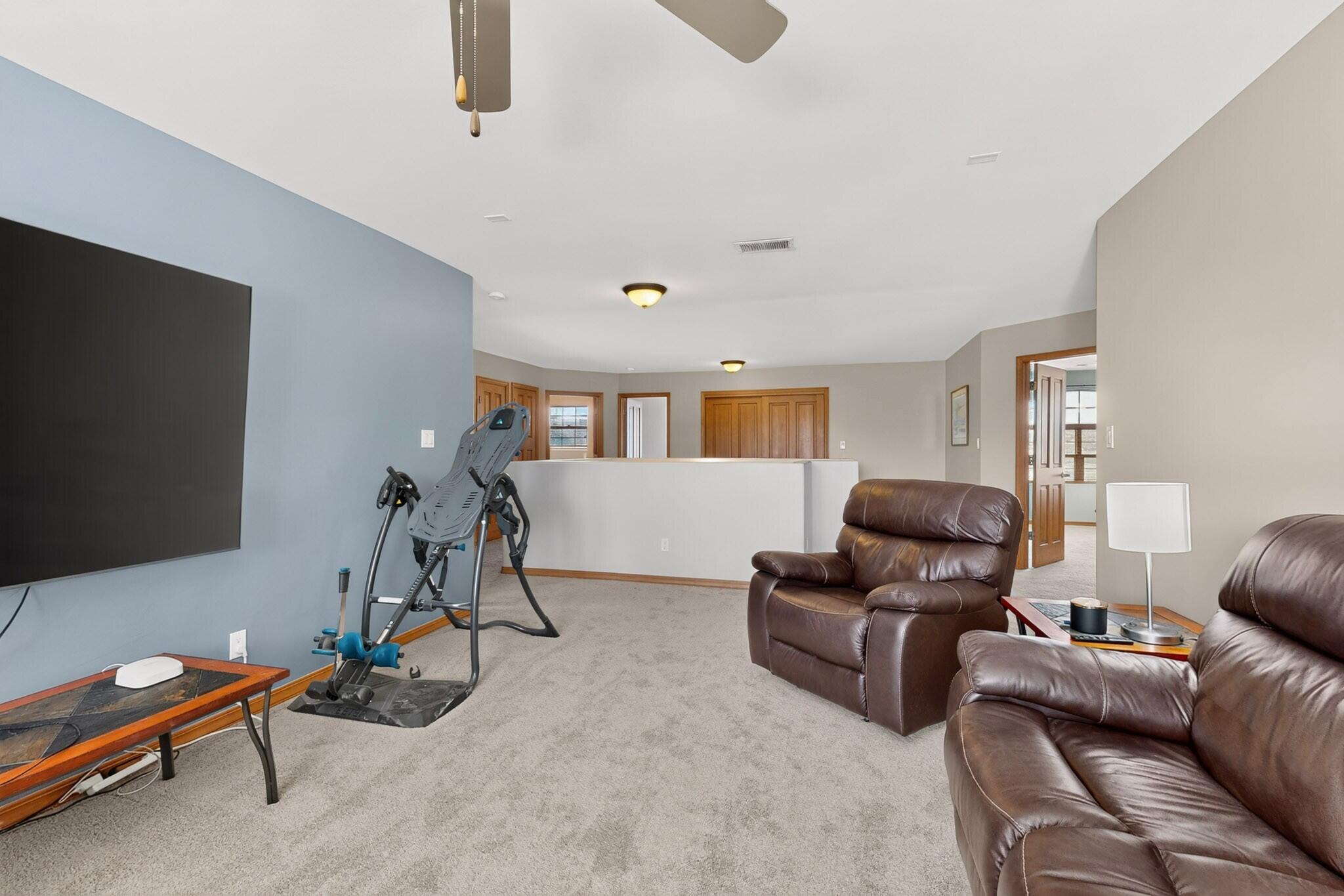 Photo 16 — 1610 Western Hills Drive SE