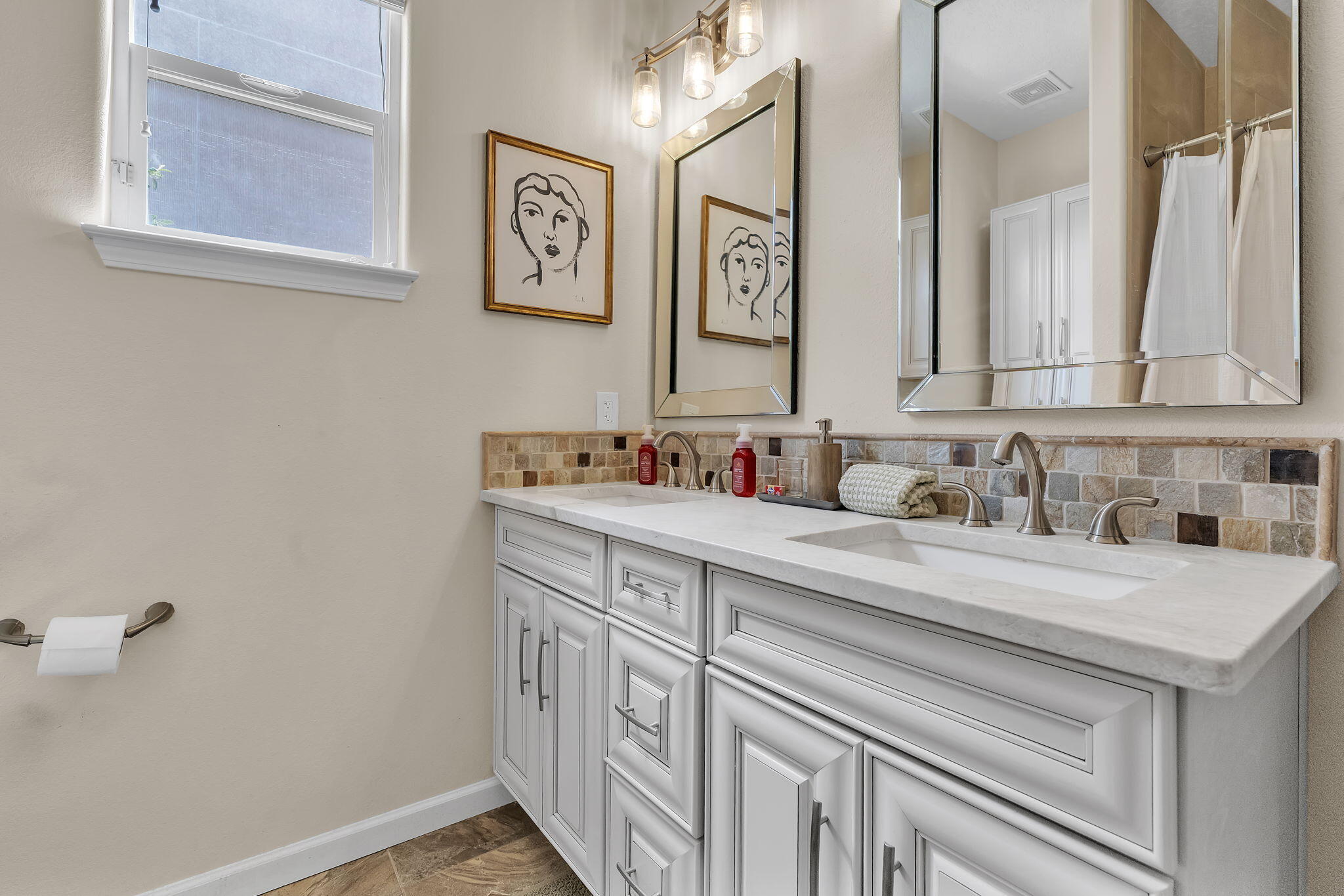 Photo 3 — 7143 Glyndon Trail NW