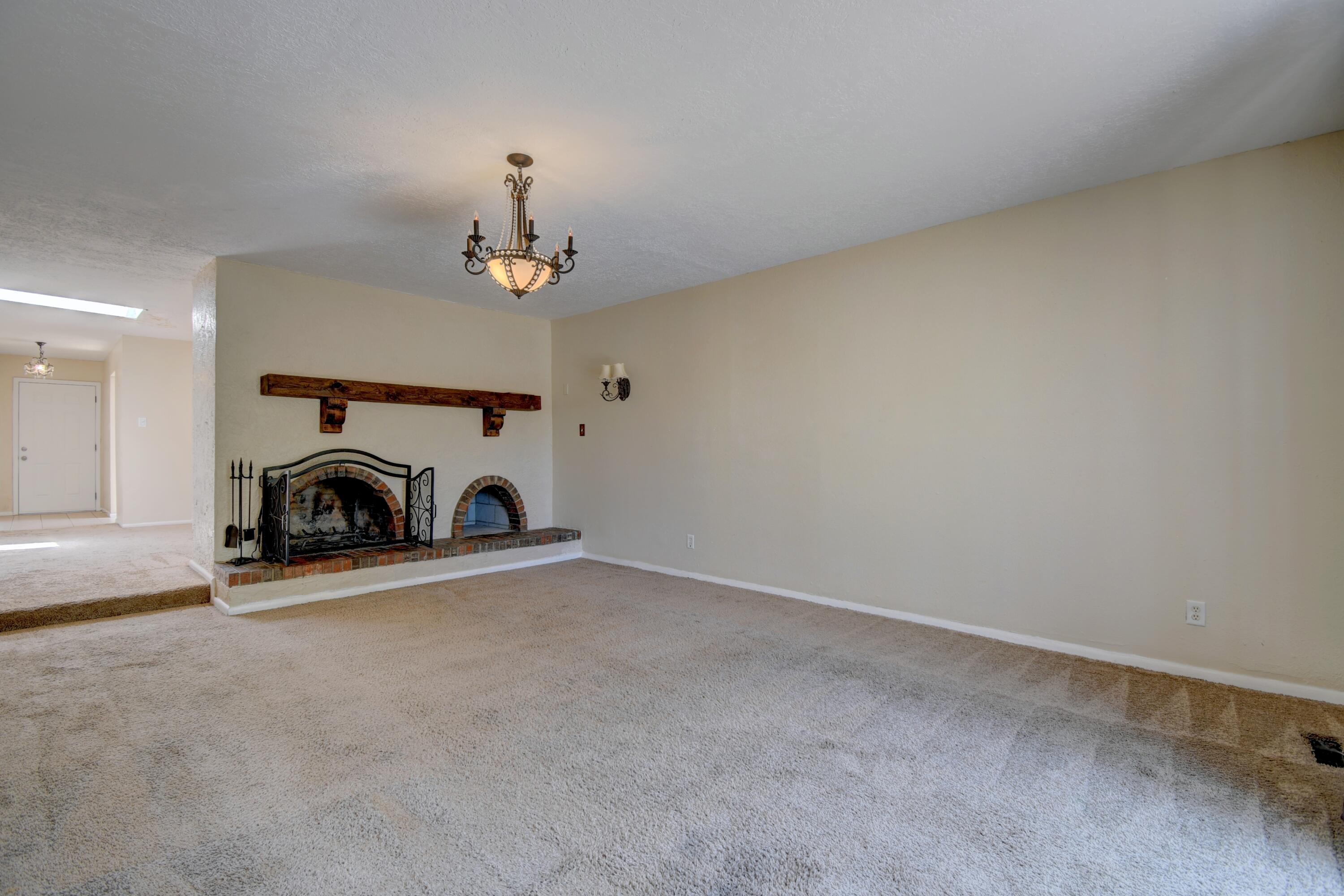 Photo 14 — 8906 Spain Road NE