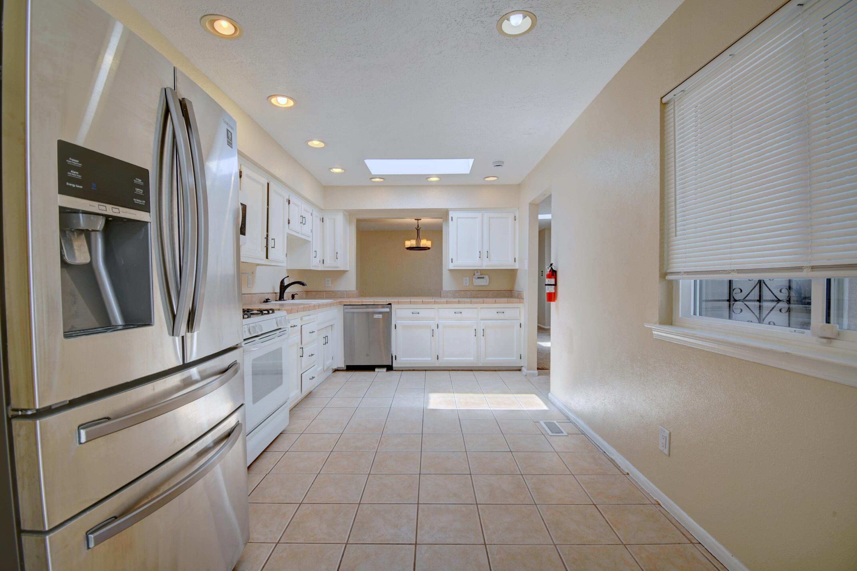 Photo 12 — 8906 Spain Road NE