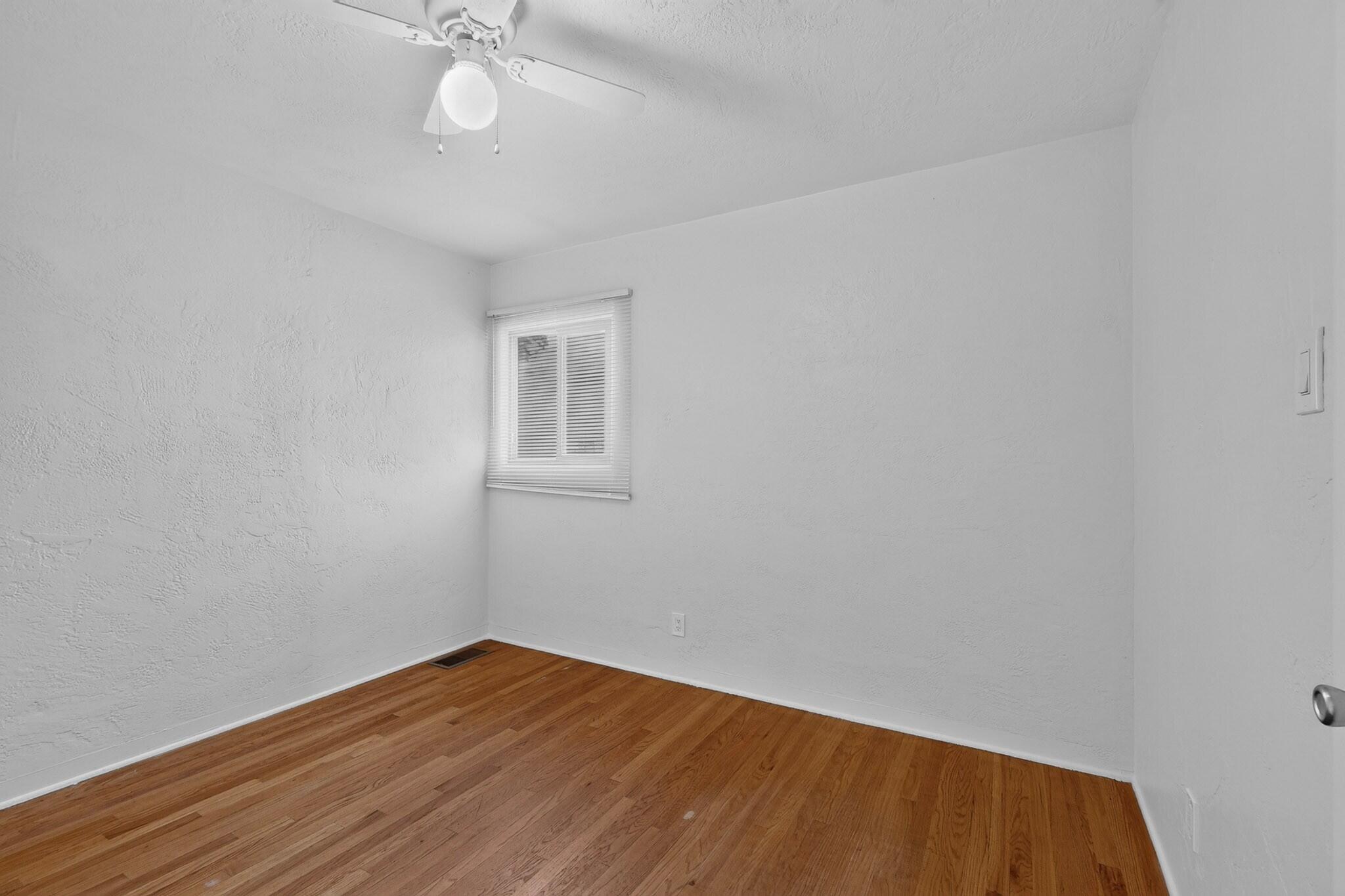 Photo 18 — 1409 Princeton Drive SE