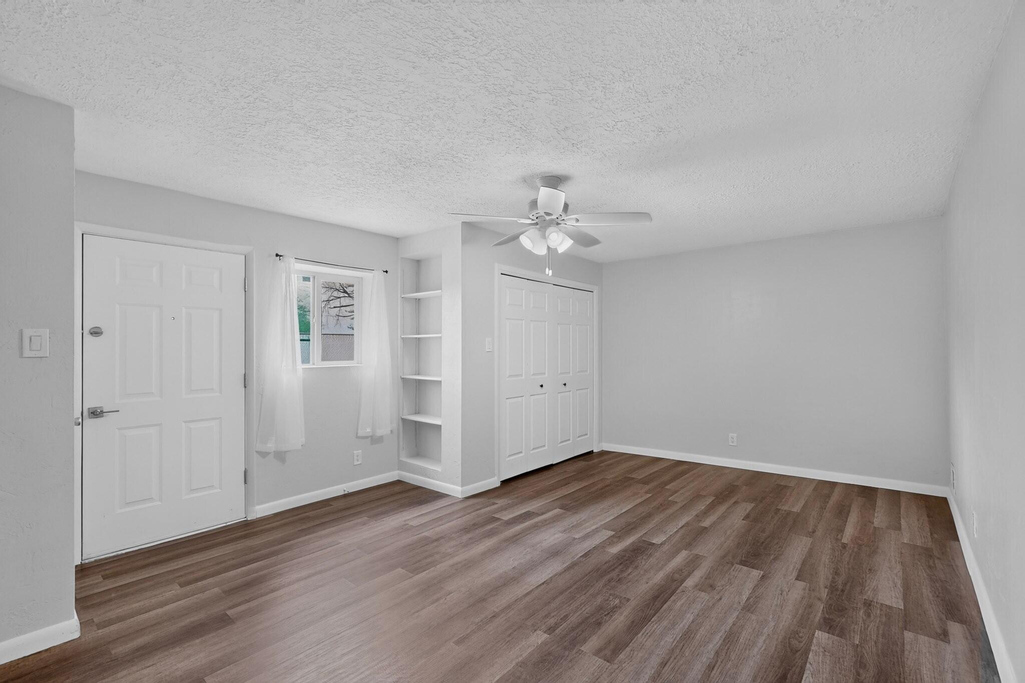 Photo 11 — 1409 Princeton Drive SE