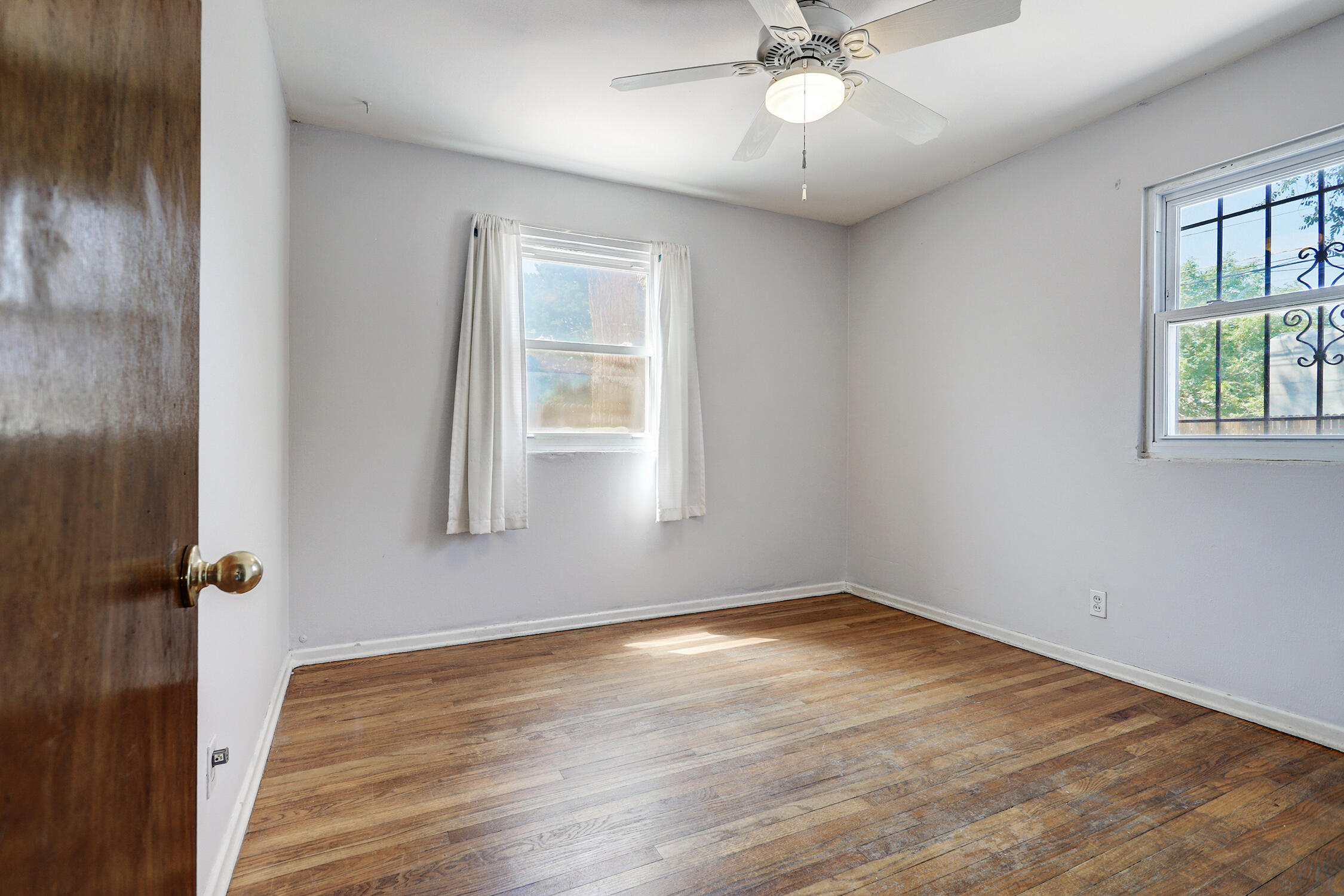 Photo 13 — 3815 Anderson Avenue SE