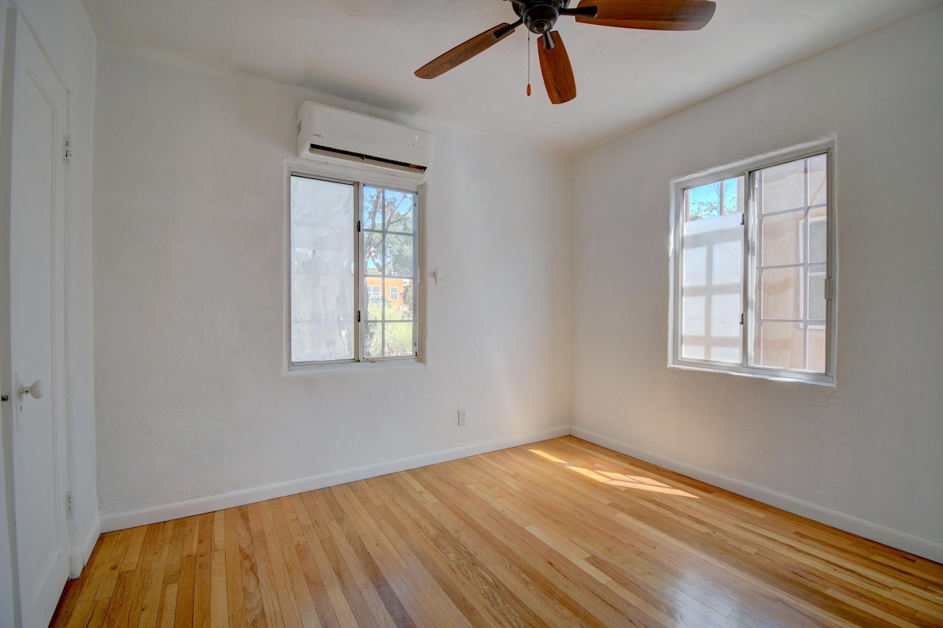 Photo 13 — 303 Tulane Drive SE