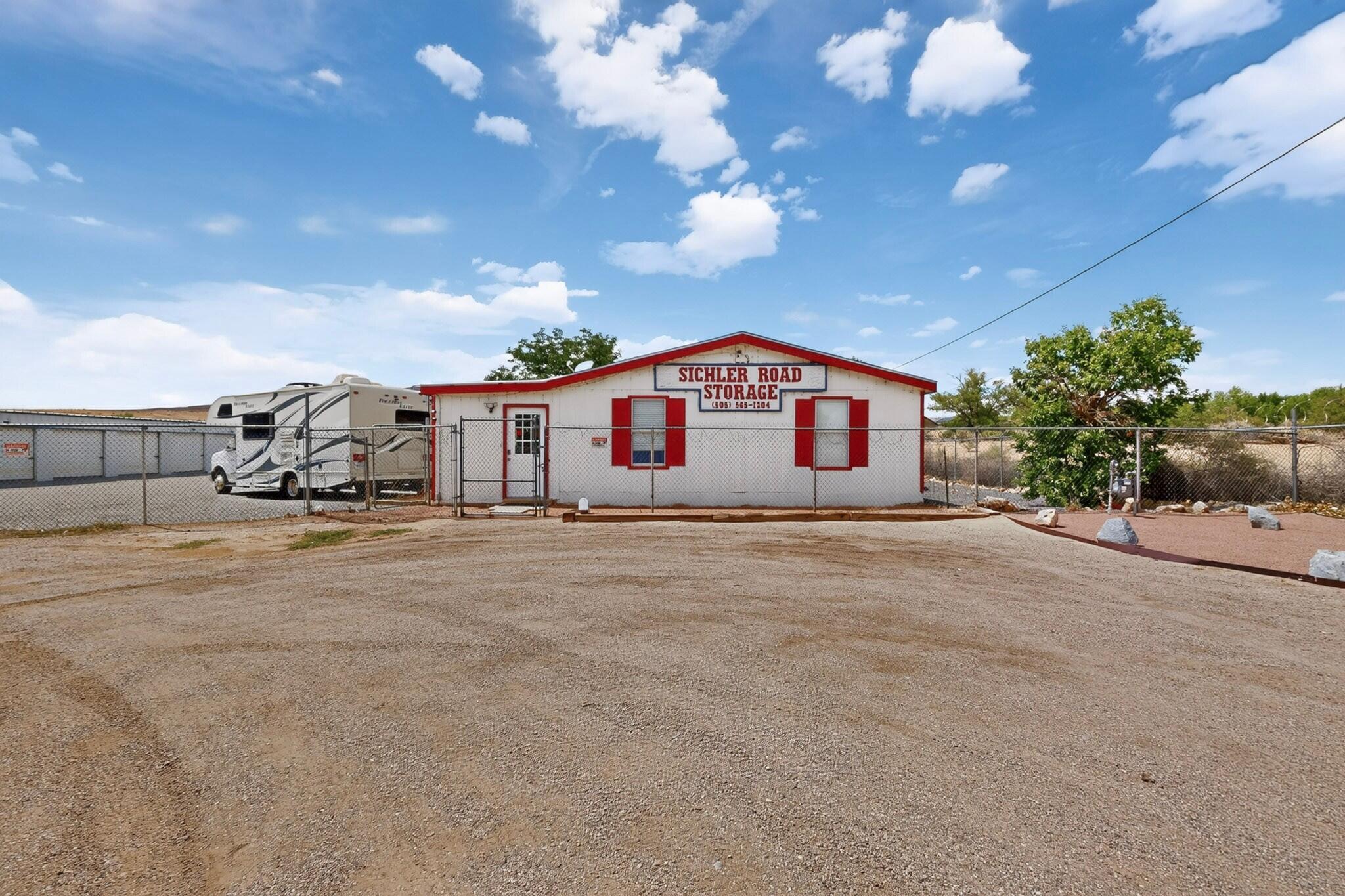 Photo 18 — 1785 Sichler Road SW