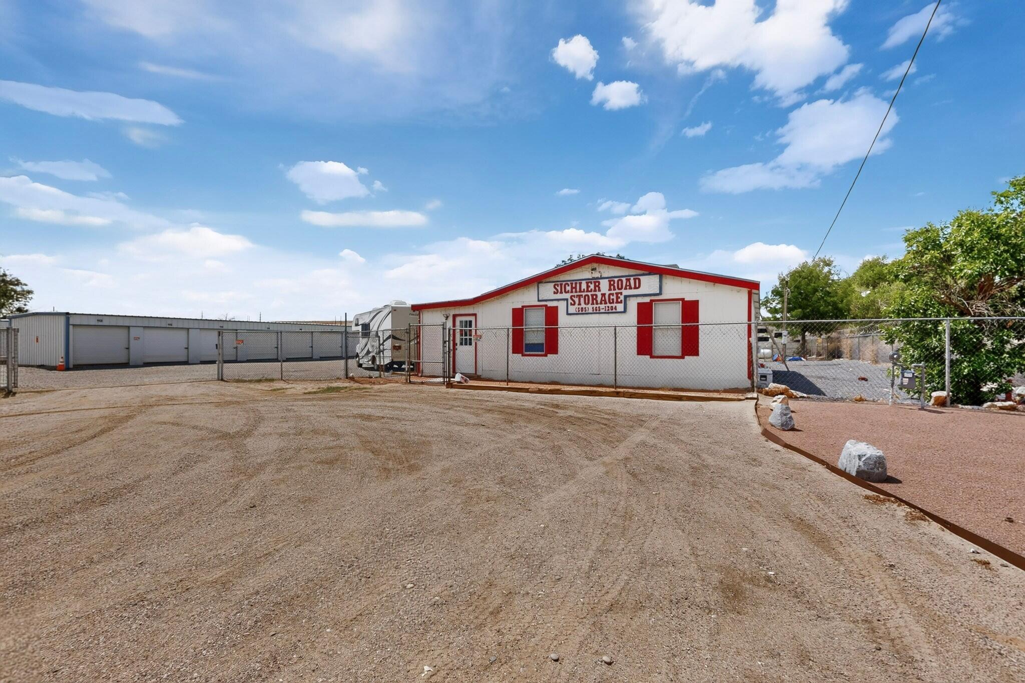 Photo 17 — 1785 Sichler Road SW