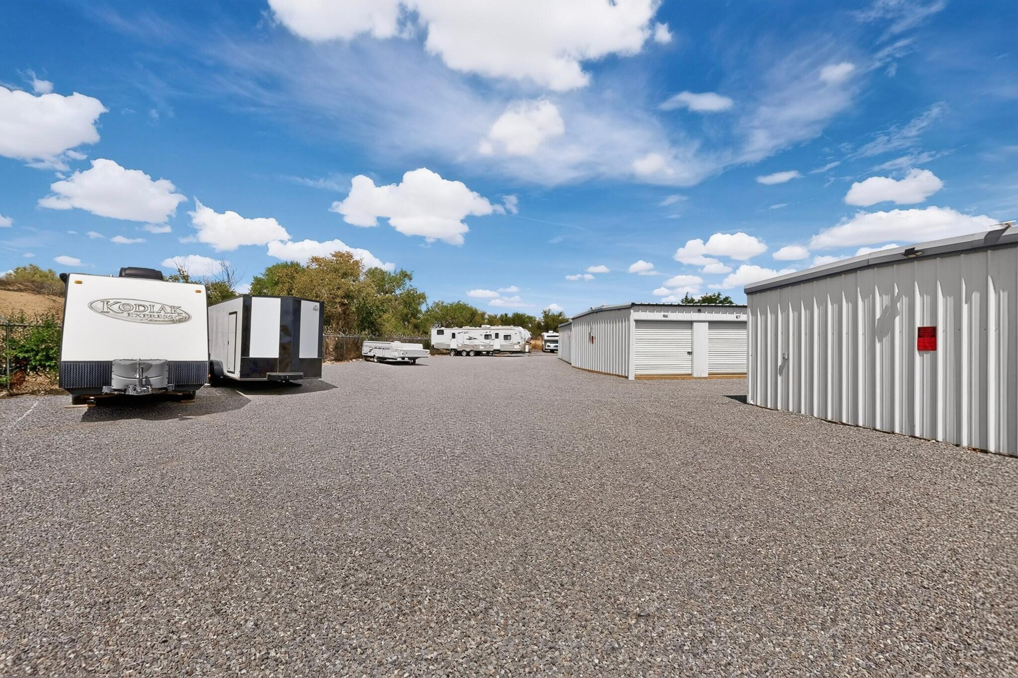 Photo 10 — 1785 Sichler Road SW