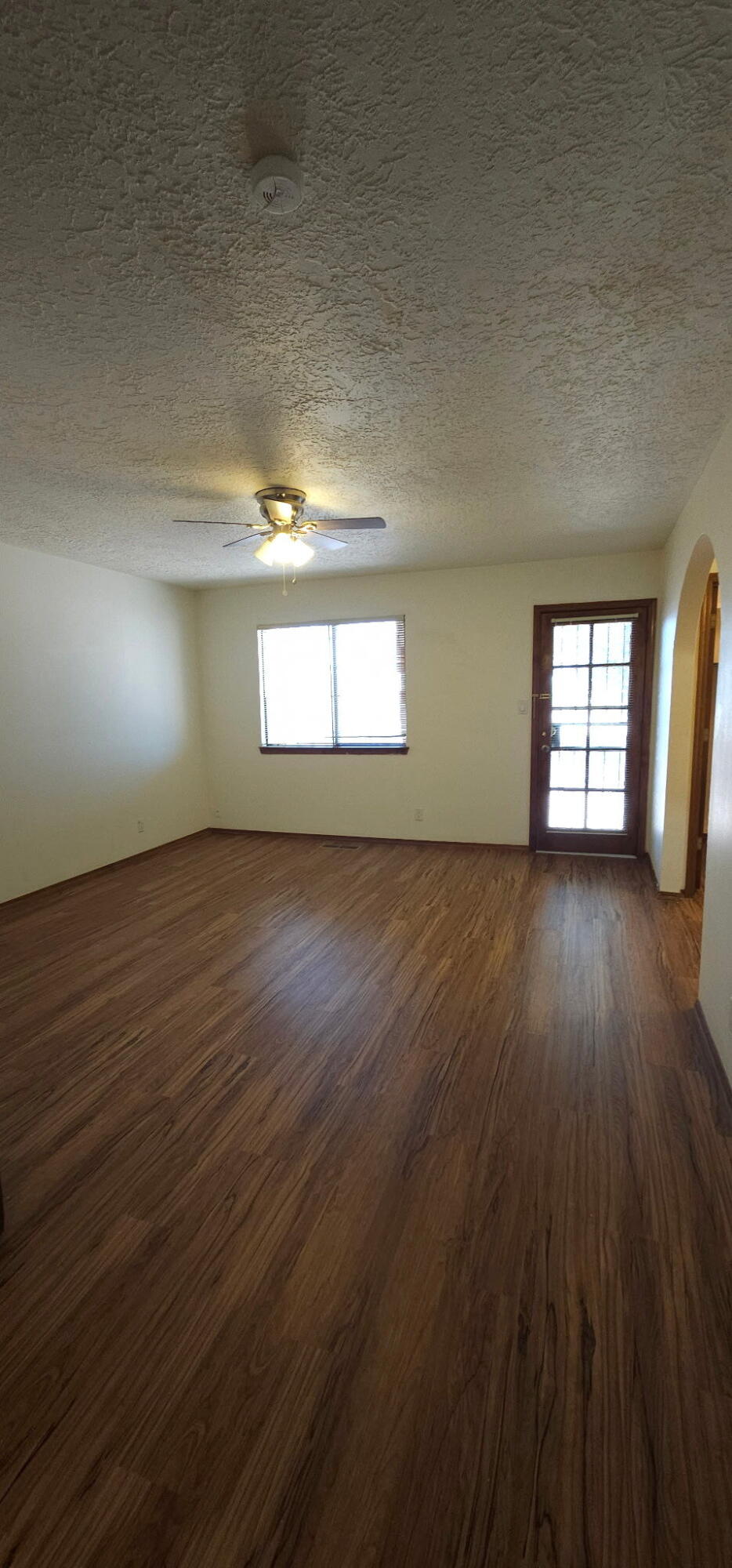 Photo 15 — 642 Lakeview Circle SE