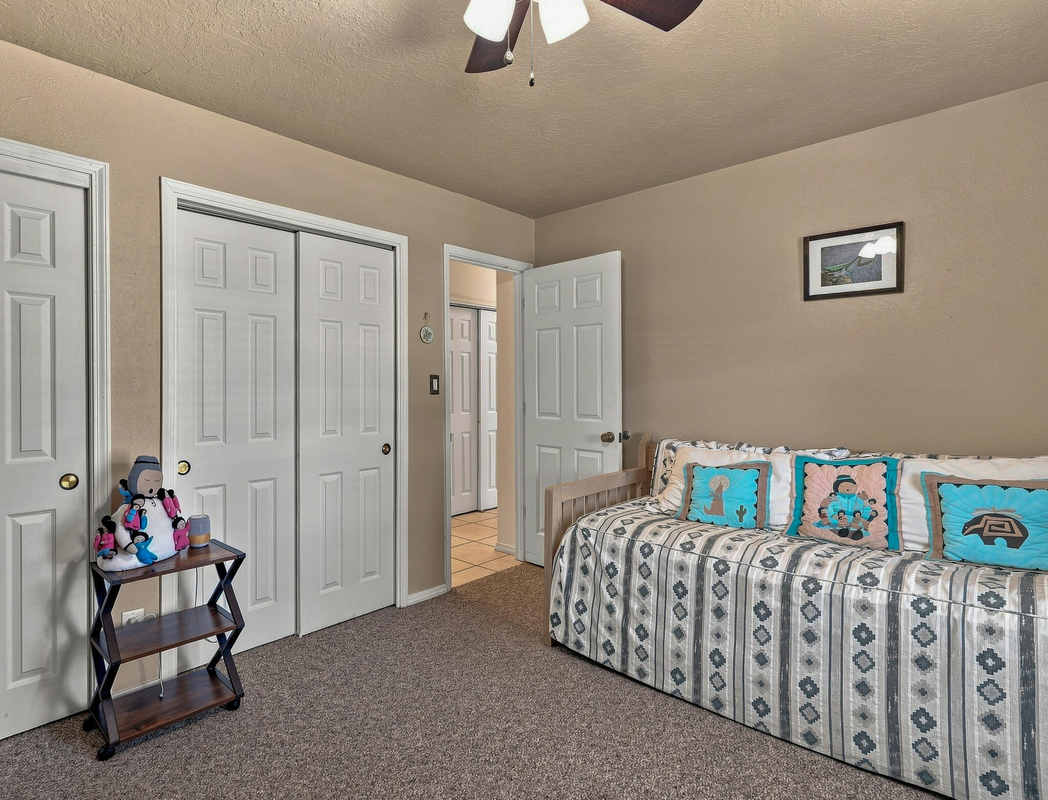 Photo 11 — 5413 Imperial Court NE