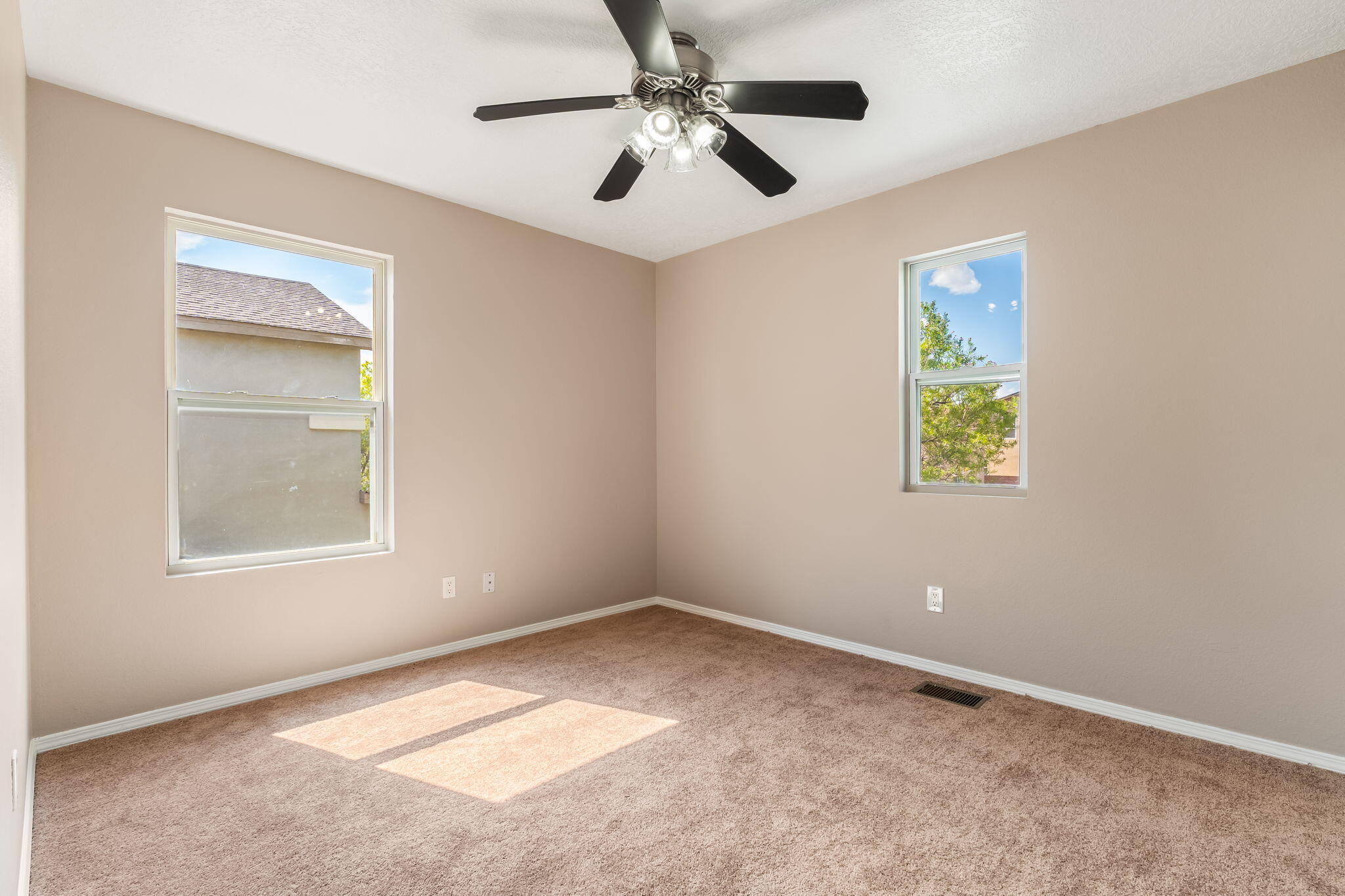 Photo 19 — 10648 Humphries Lane SW