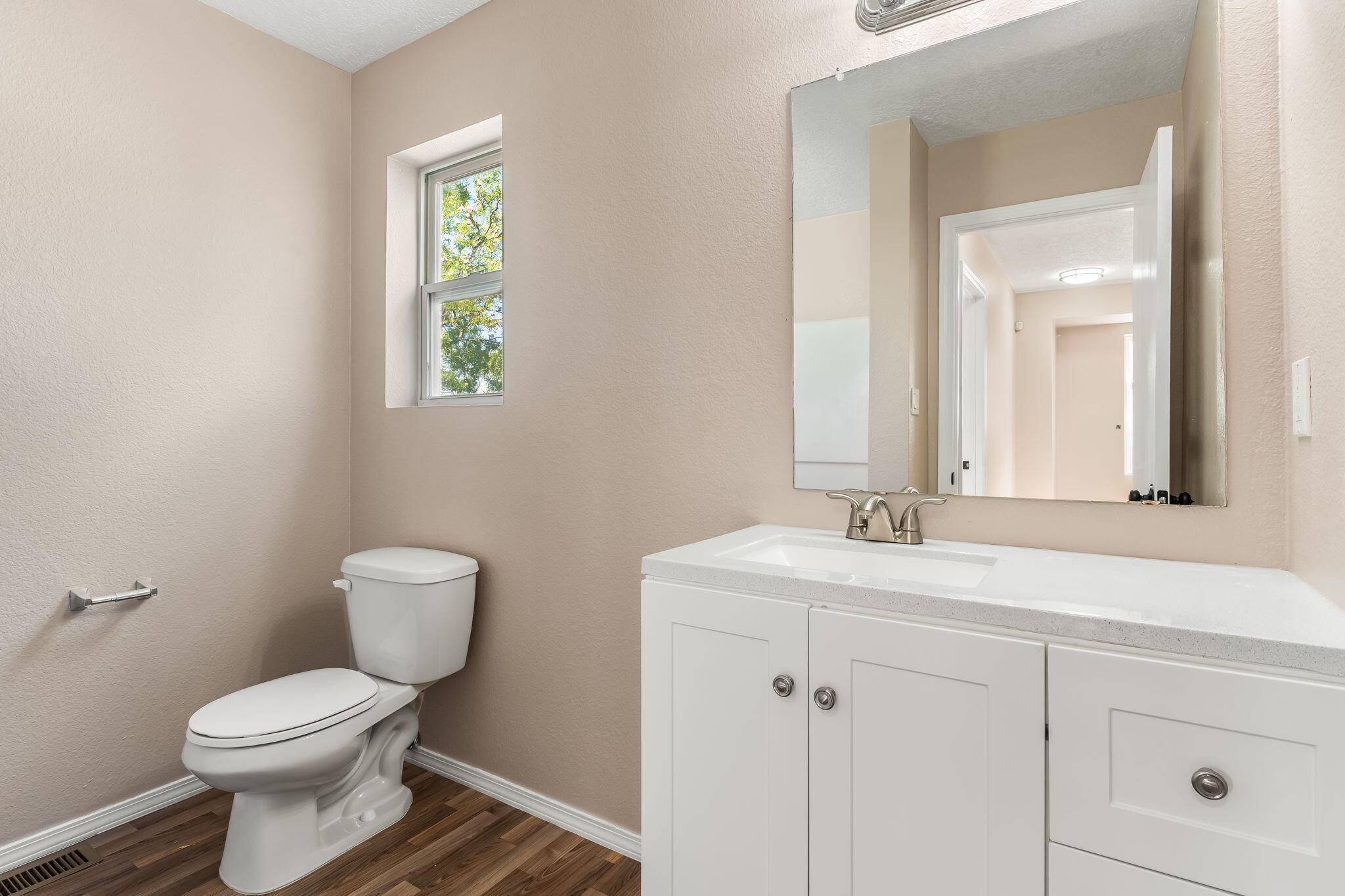 Photo 17 — 10648 Humphries Lane SW