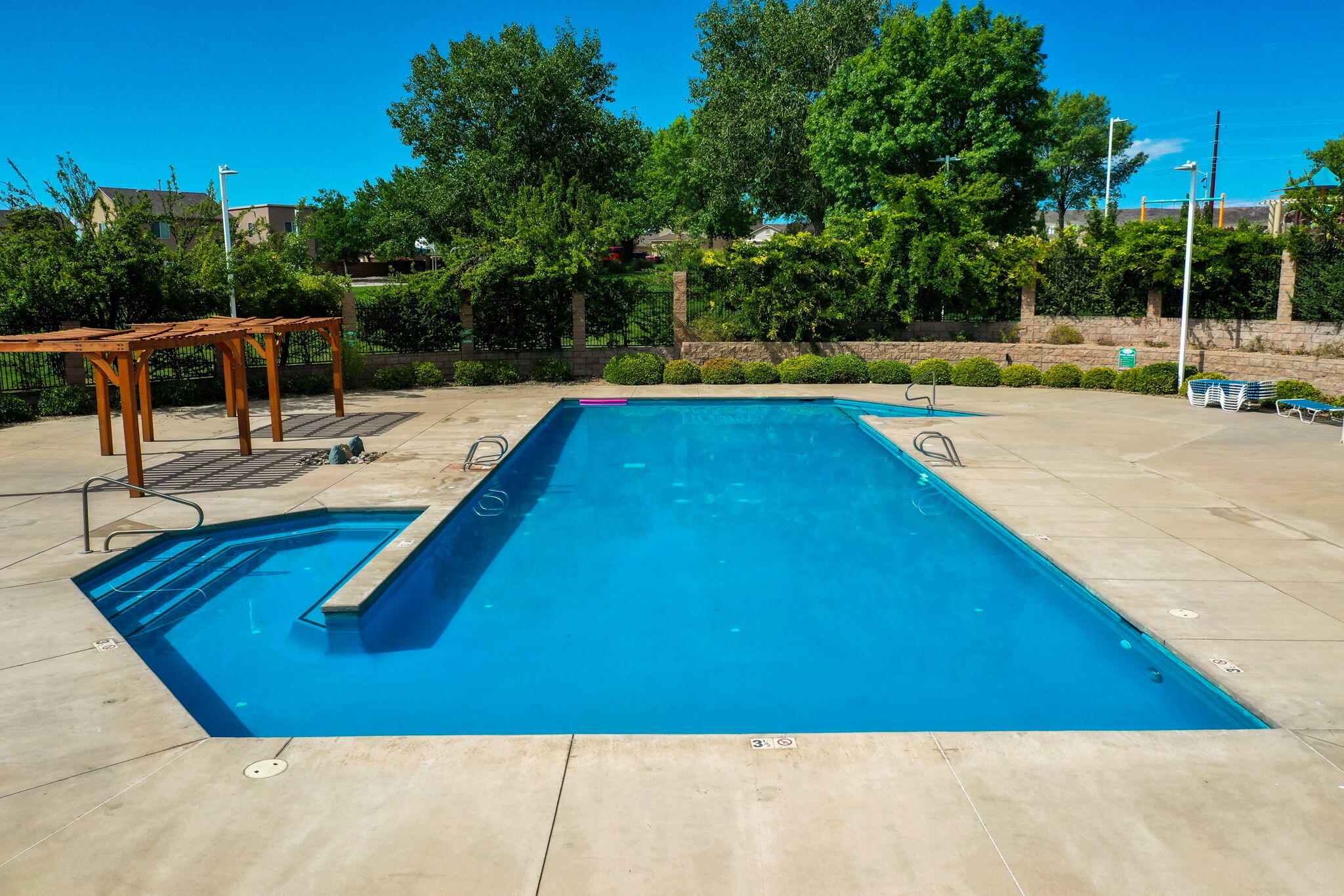 Photo 5 — 10648 Humphries Lane SW