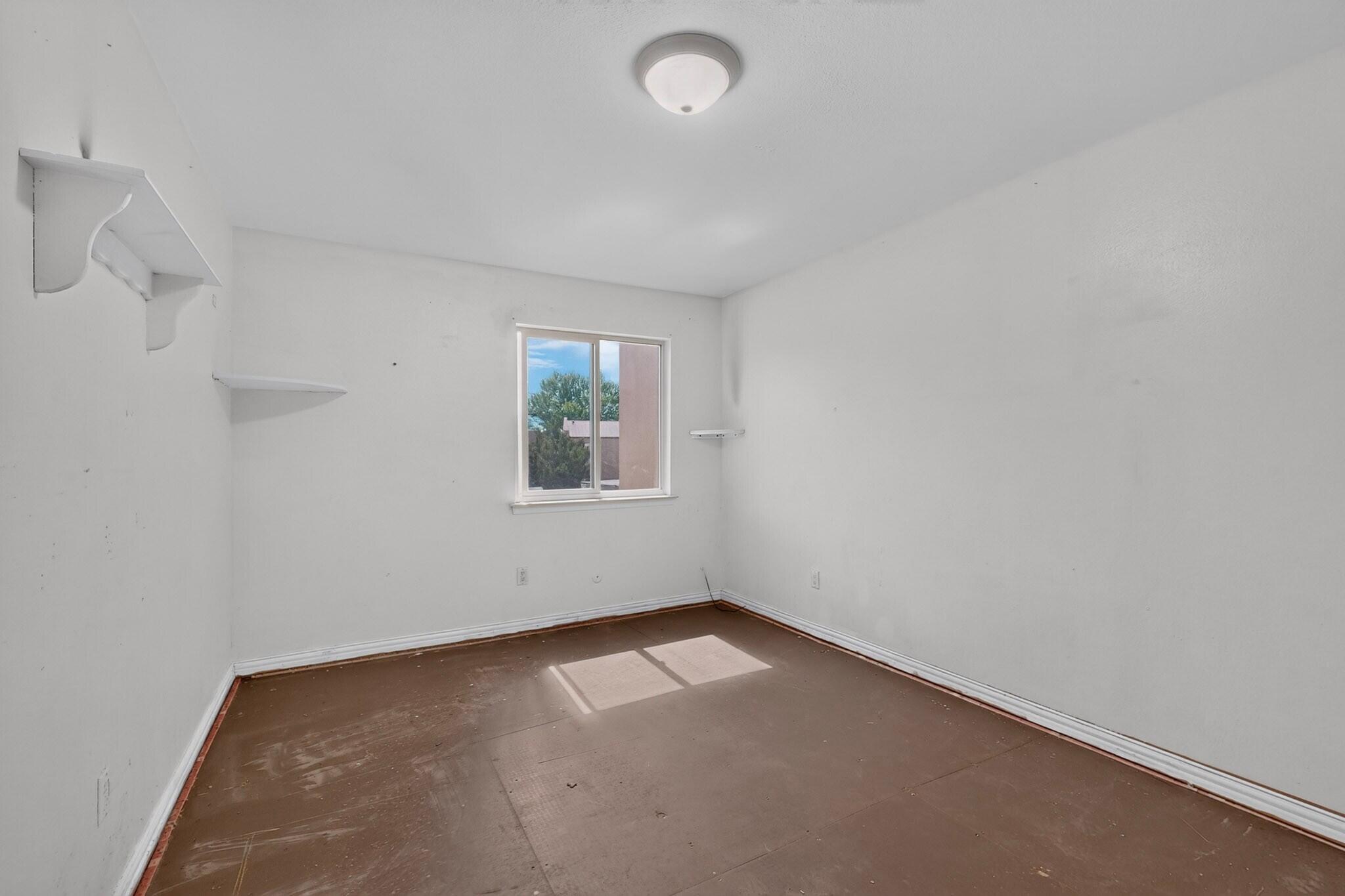 Photo 16 — 913 Country Club Drive SE APT H