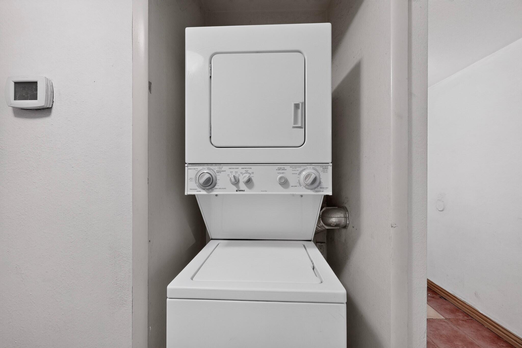 Photo 4 — 913 Country Club Drive SE APT H