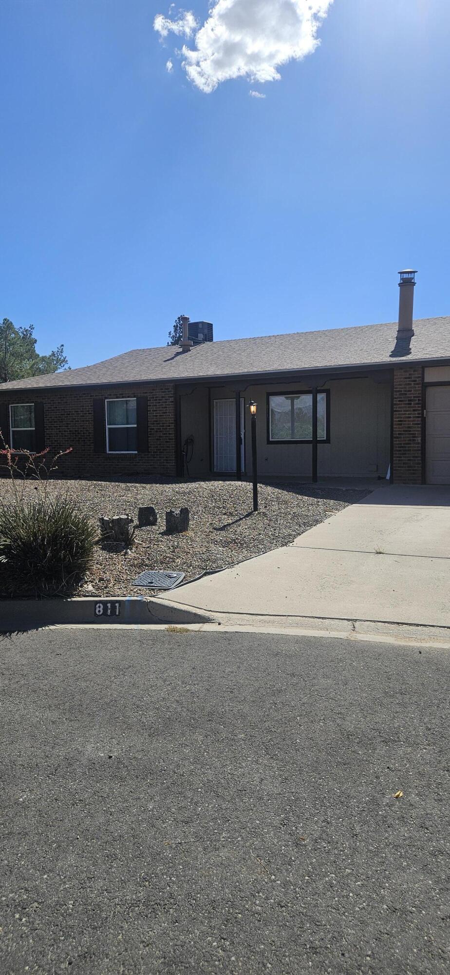 811 Orbit Court SE, Rio Rancho, NM 87124