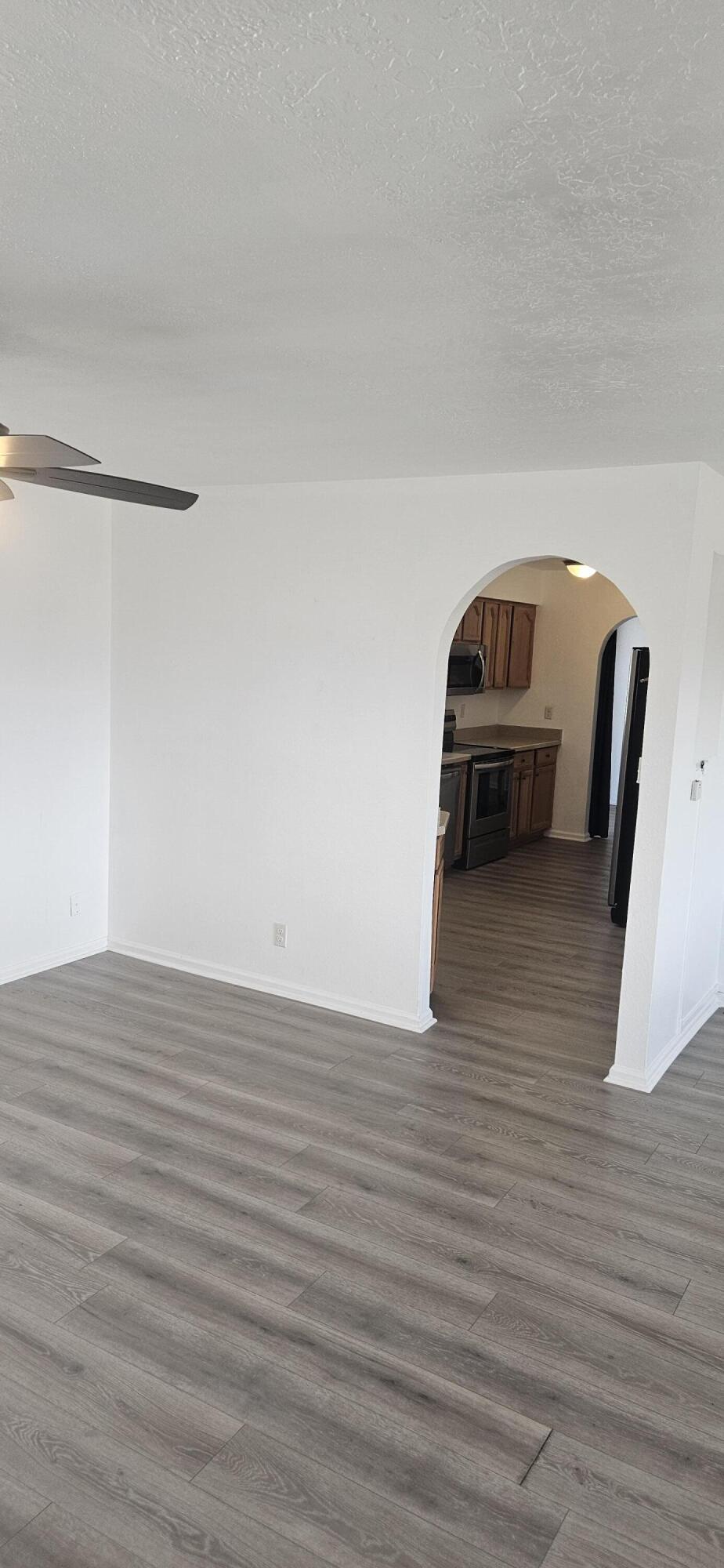 Photo 8 — 811 Orbit Court SE