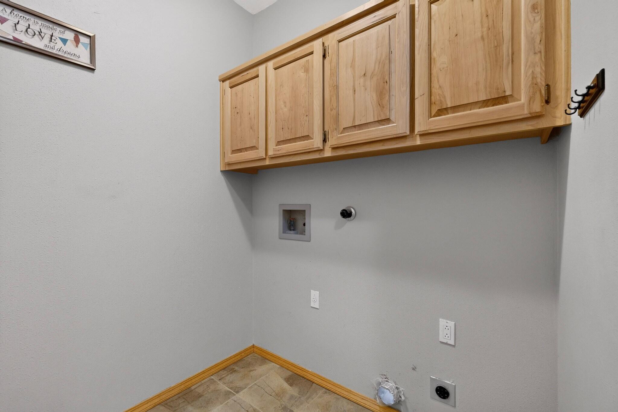 Photo 13 — 5345 Vera Cruz Road NE